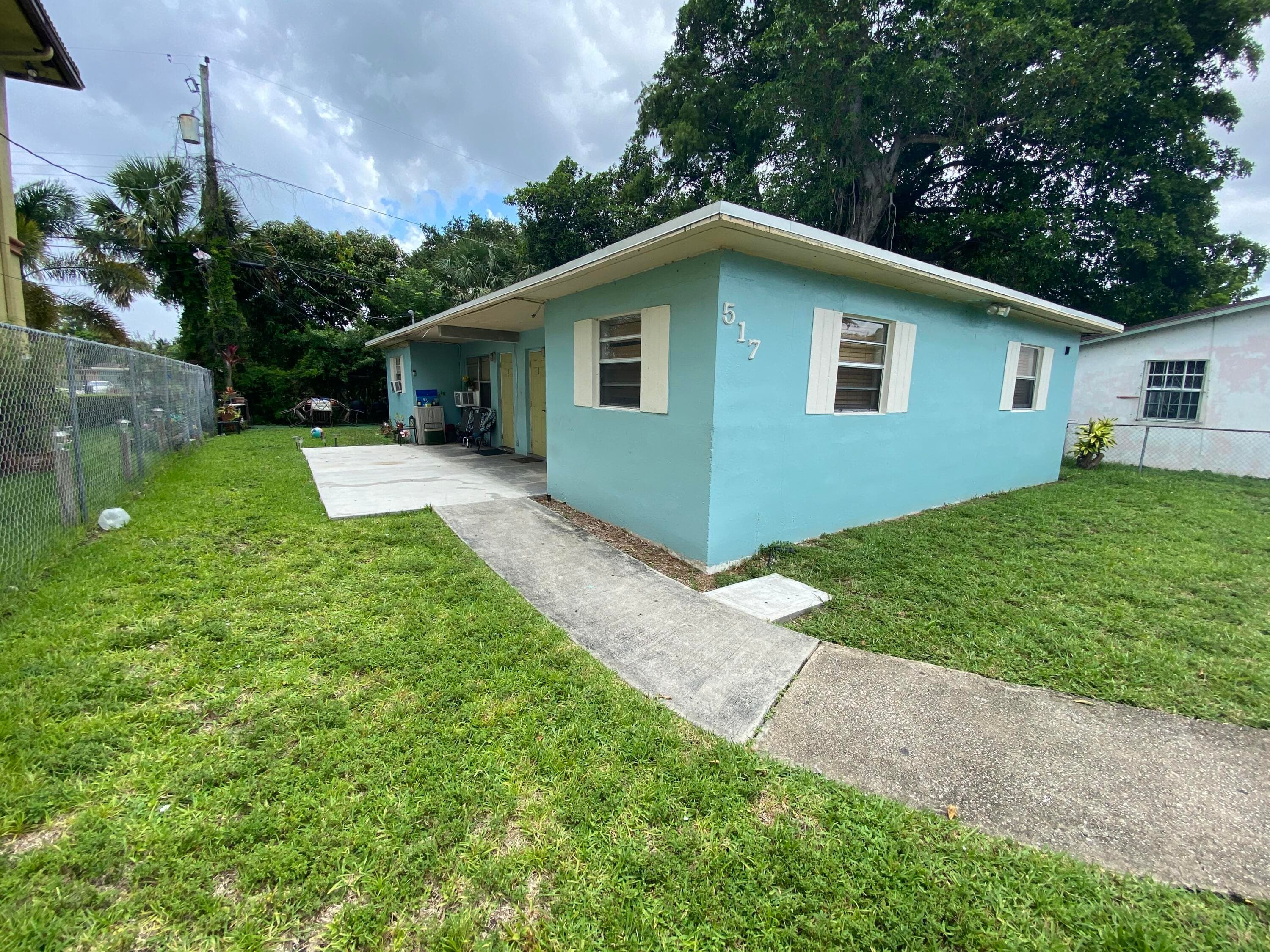 517 NW 15th Terrace, Fort Lauderdale, FL 33311 2