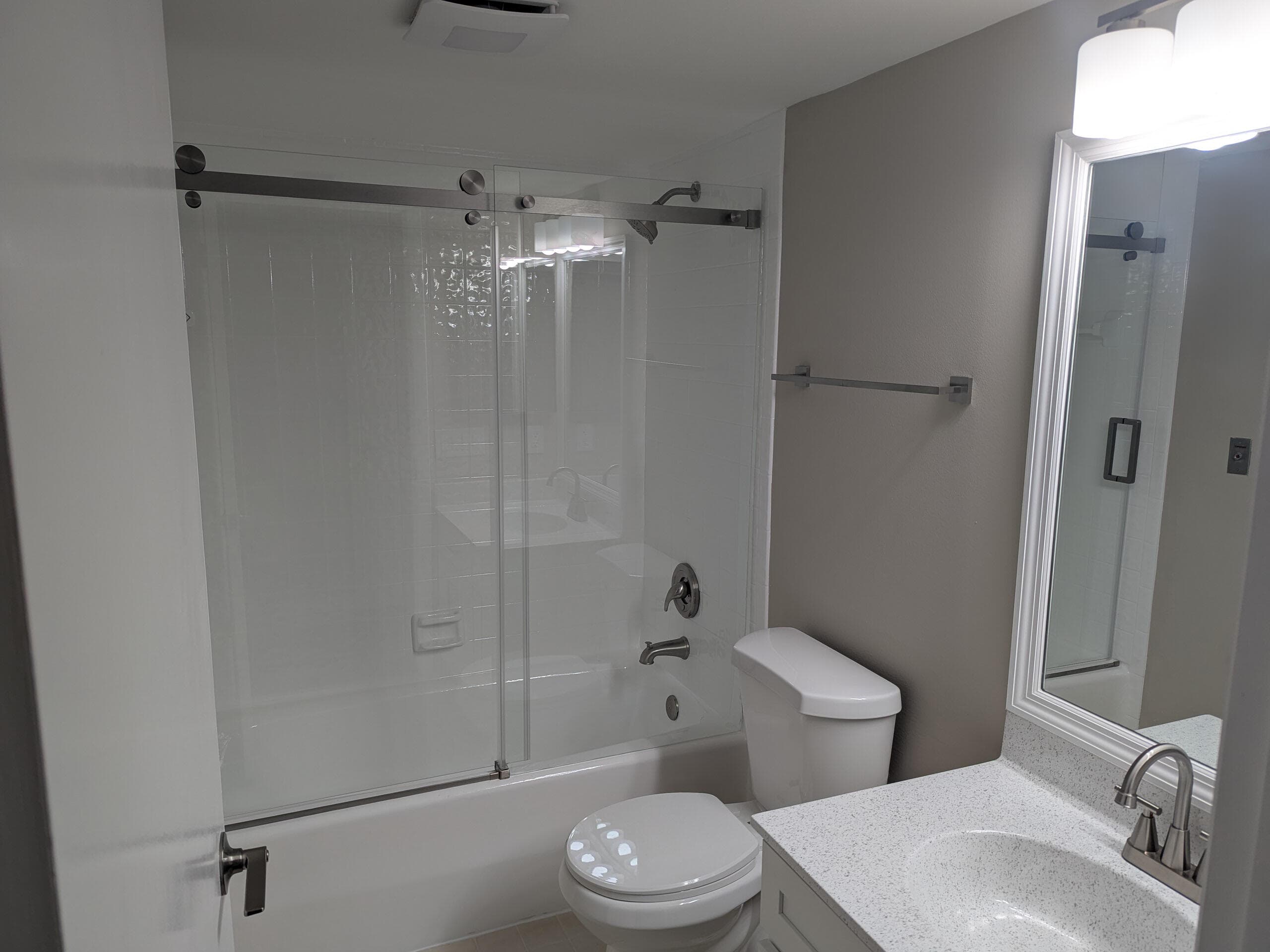 9460 MEADOWOOD Drive 203, Fort Pierce, FL 34951 2