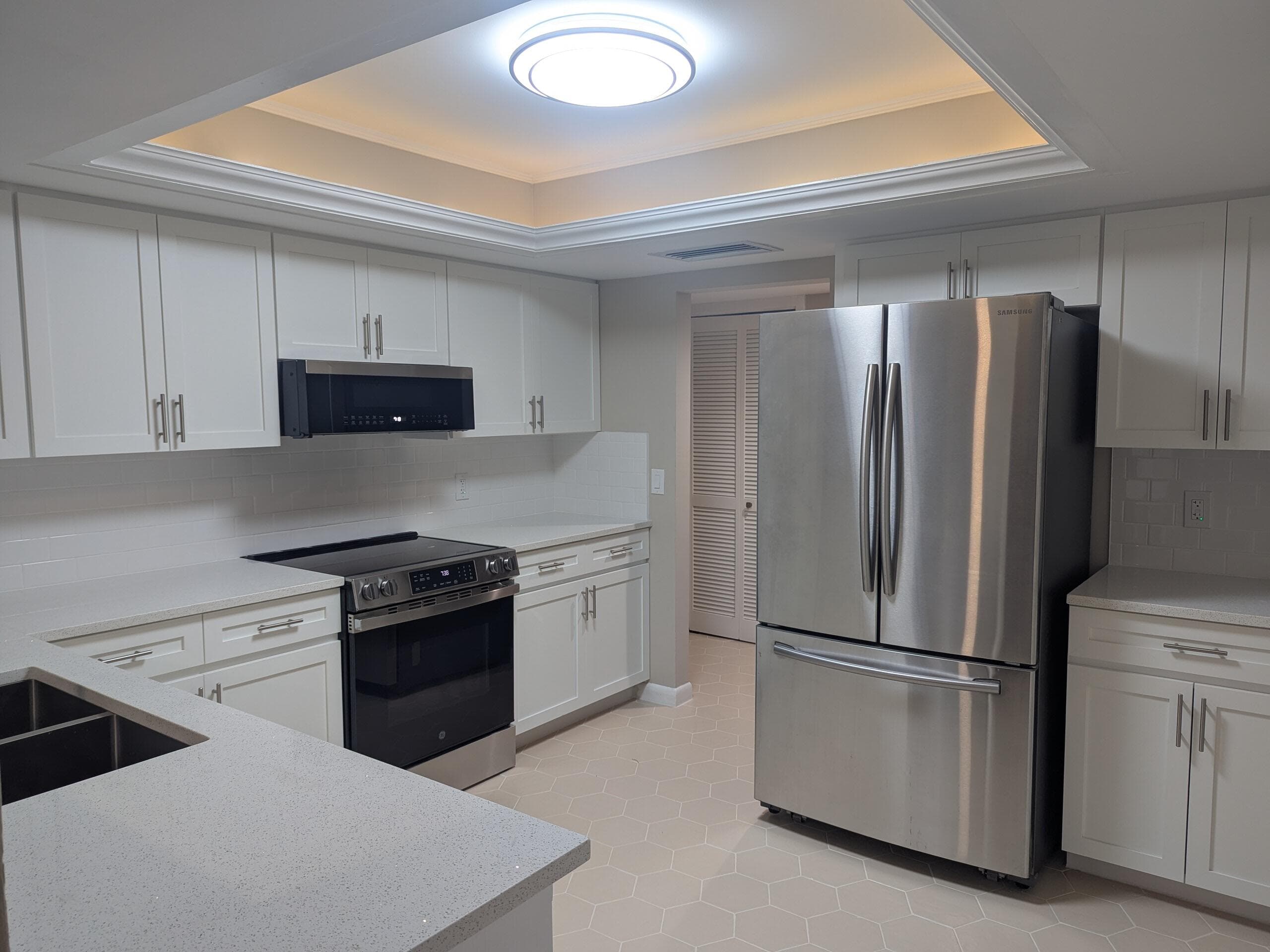 9460 MEADOWOOD Drive 203, Fort Pierce, FL 34951 7