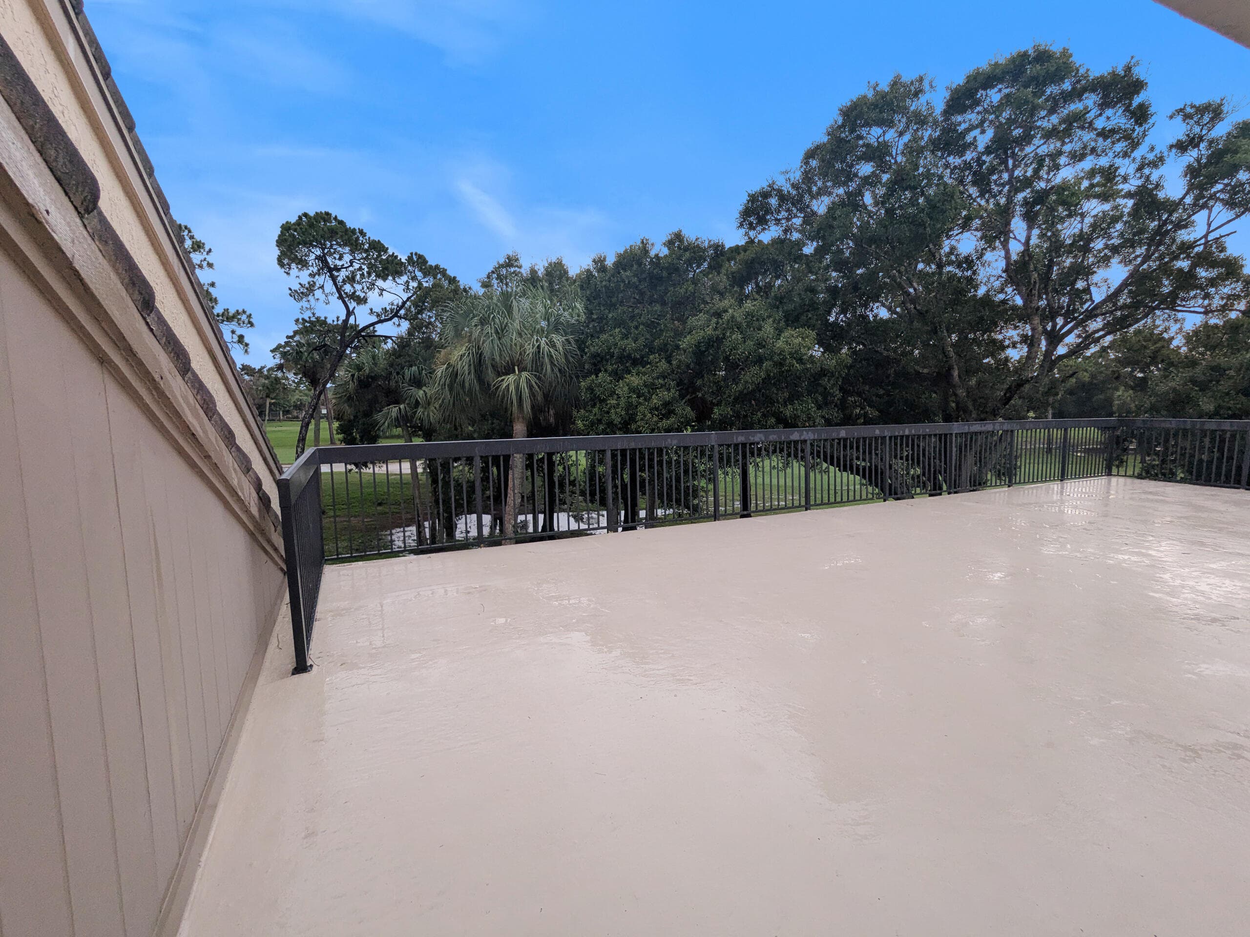 9460 MEADOWOOD Drive 203, Fort Pierce, FL 34951 19