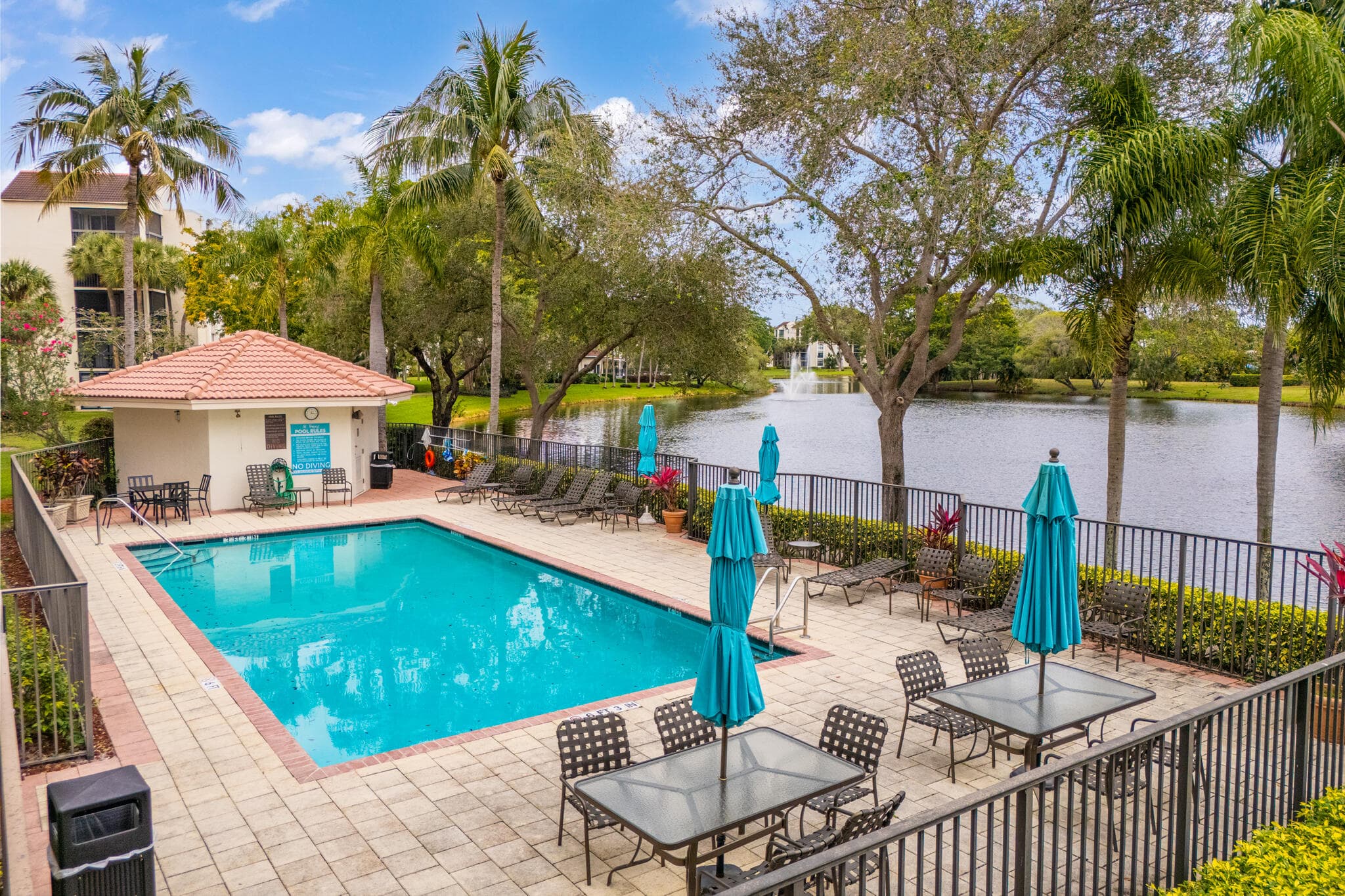 2105 Lavers Circle 403, Delray Beach, FL 33444 21
