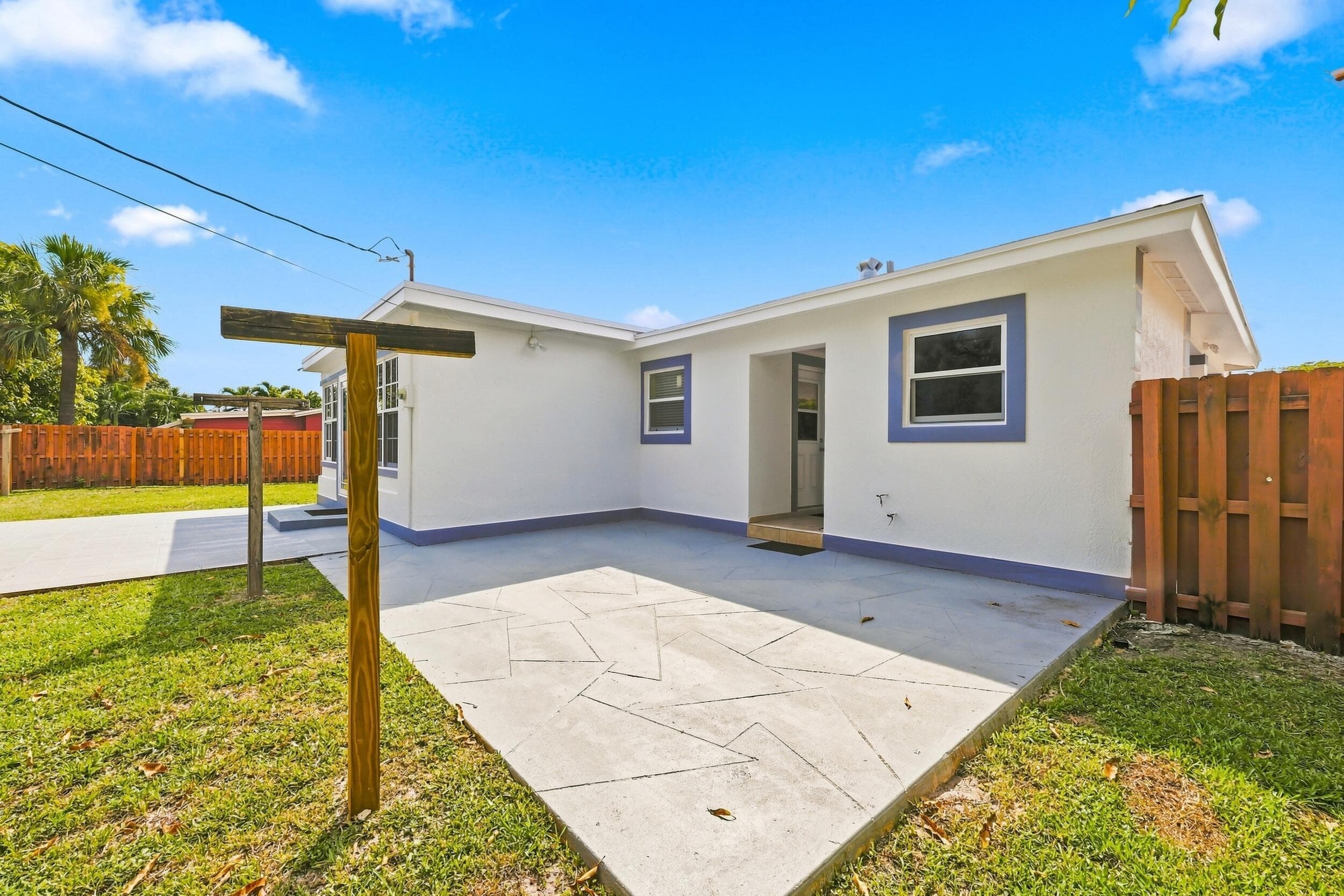 1100 7TH Street, Lake Park, FL 33403 44