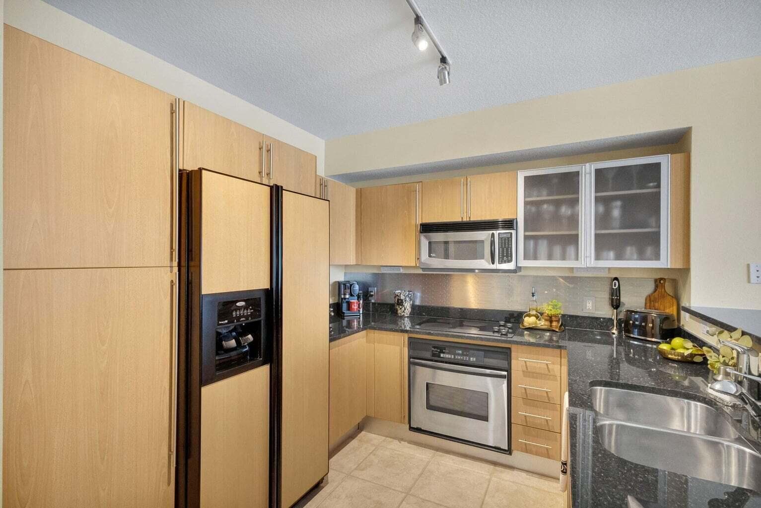 1551 N Flagler Drive 804, West Palm Beach, FL 33401 13