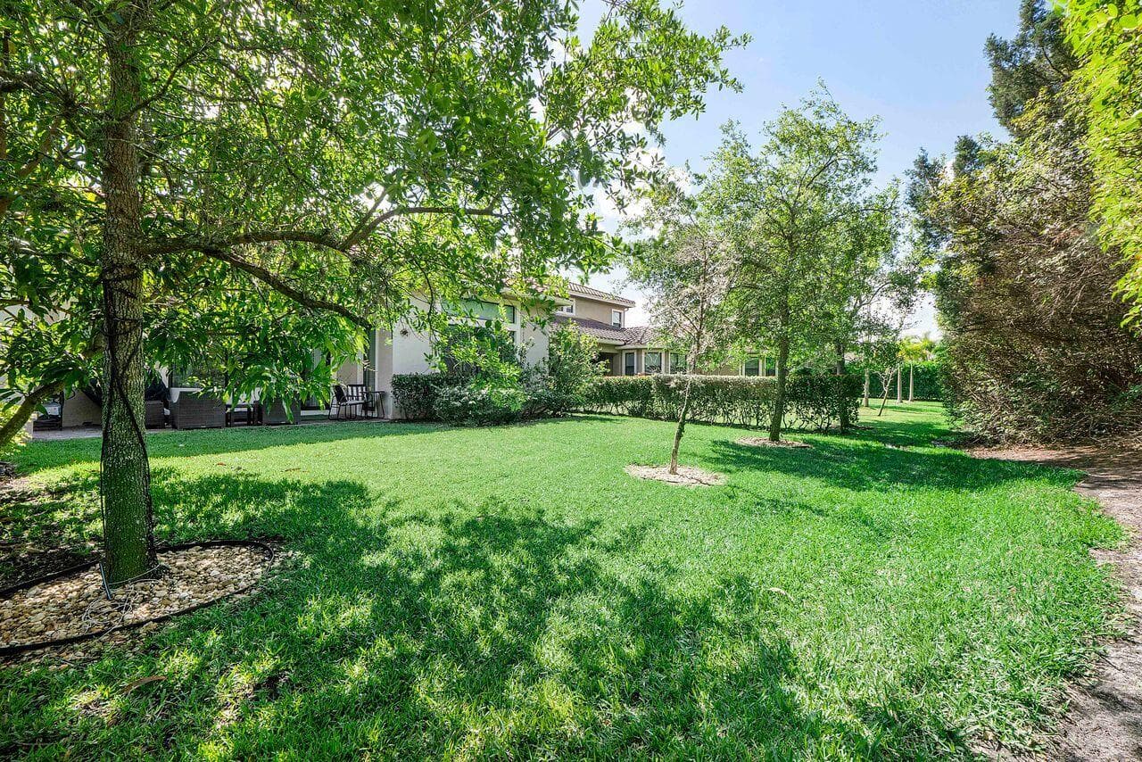 8251 CANOPY Terrace, Parkland, FL 33076 4