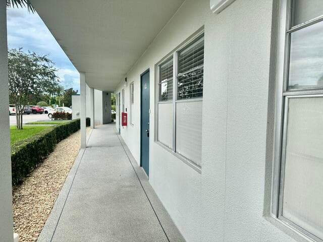 1049 Lincoln C, Boca Raton, FL 33434 2