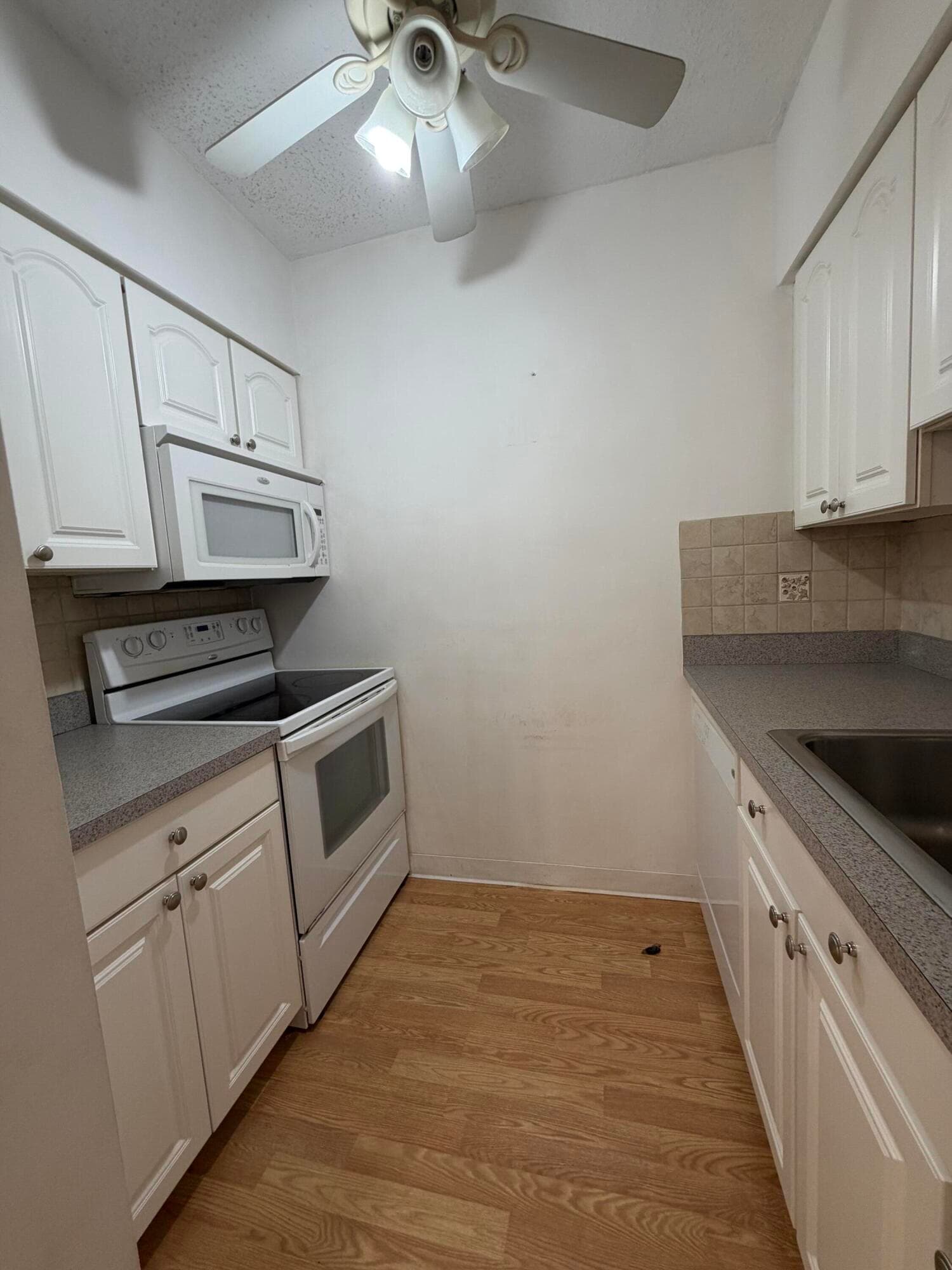 1300 N 17th Avenue 206, Hollywood, FL 33020 9