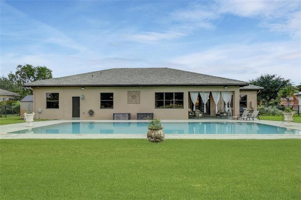 4053 SW 141st Avenue, Davie, FL 33330 6