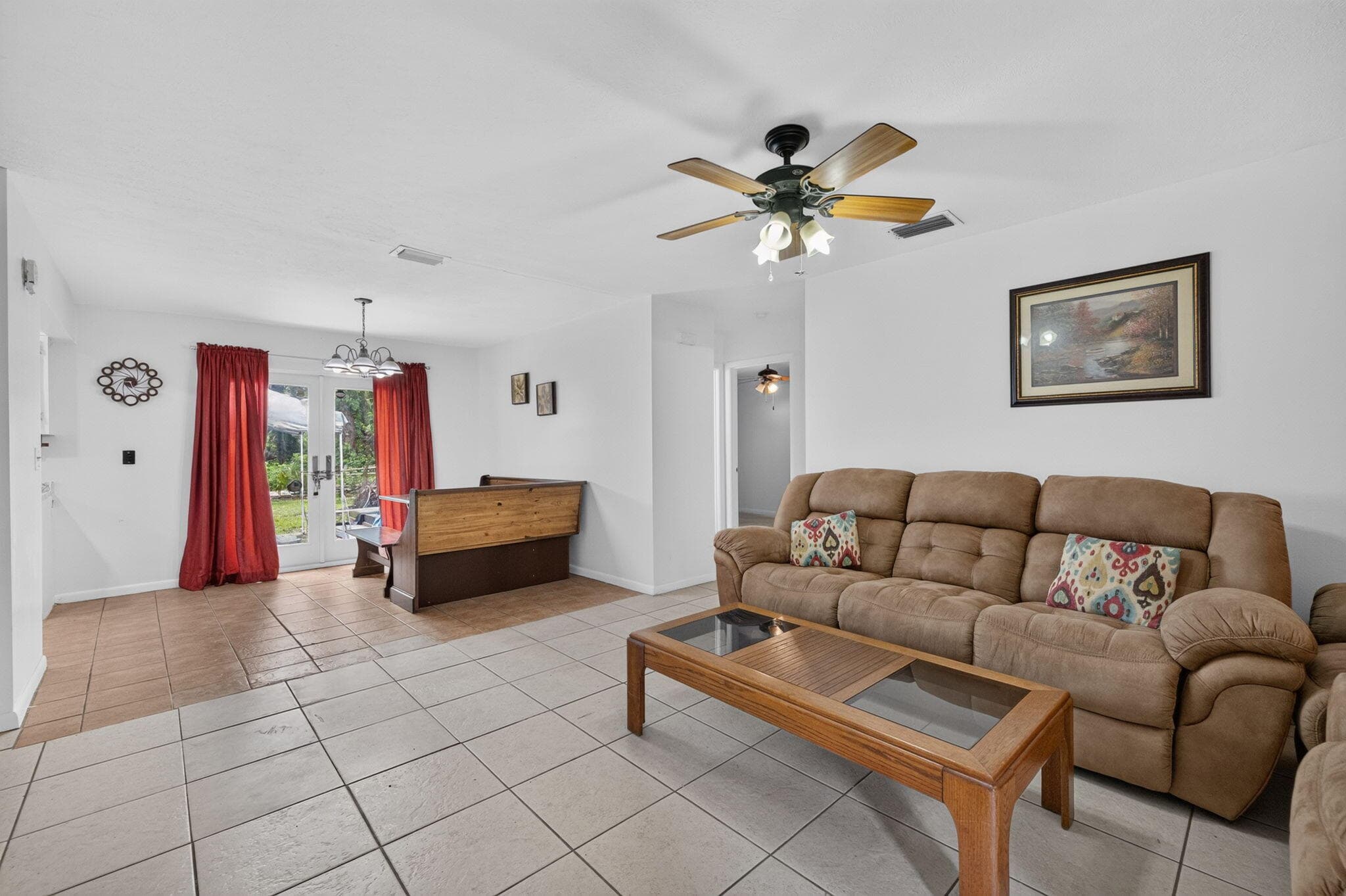 6868 E CENTER Street, Okeechobee, FL 34974 6