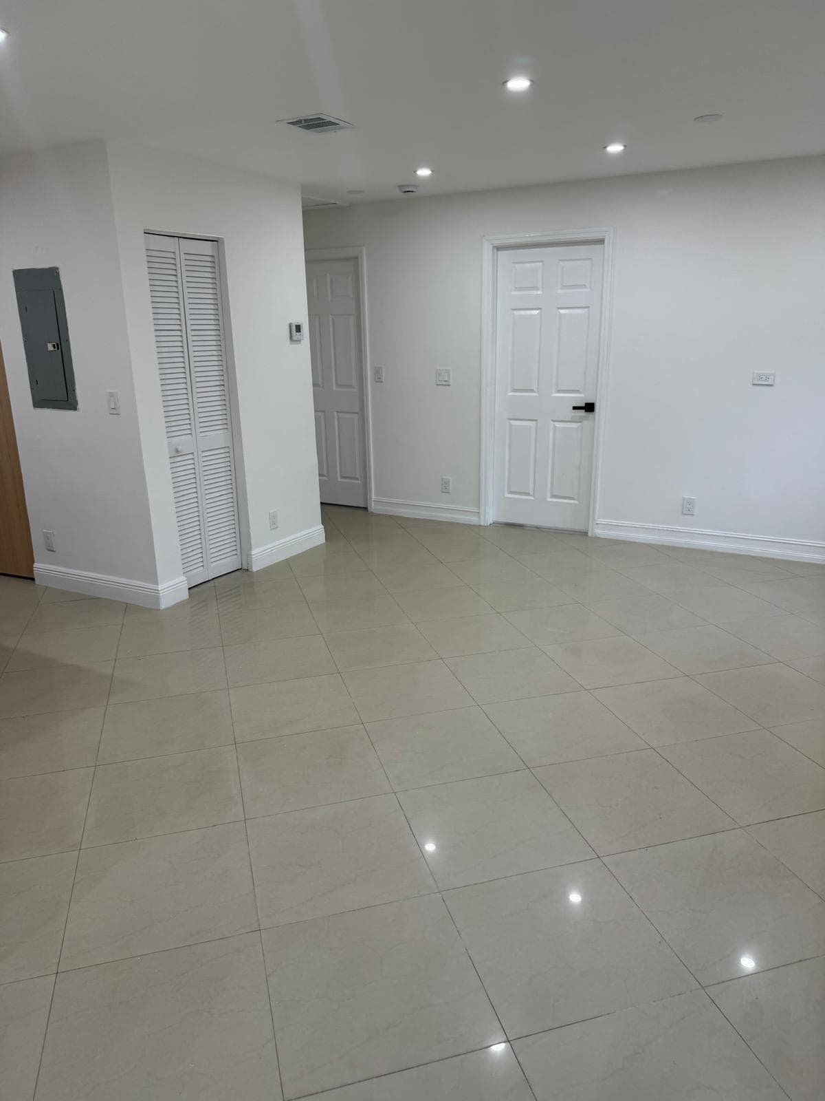 7000 TYLER Street, Hollywood, FL 33024 3