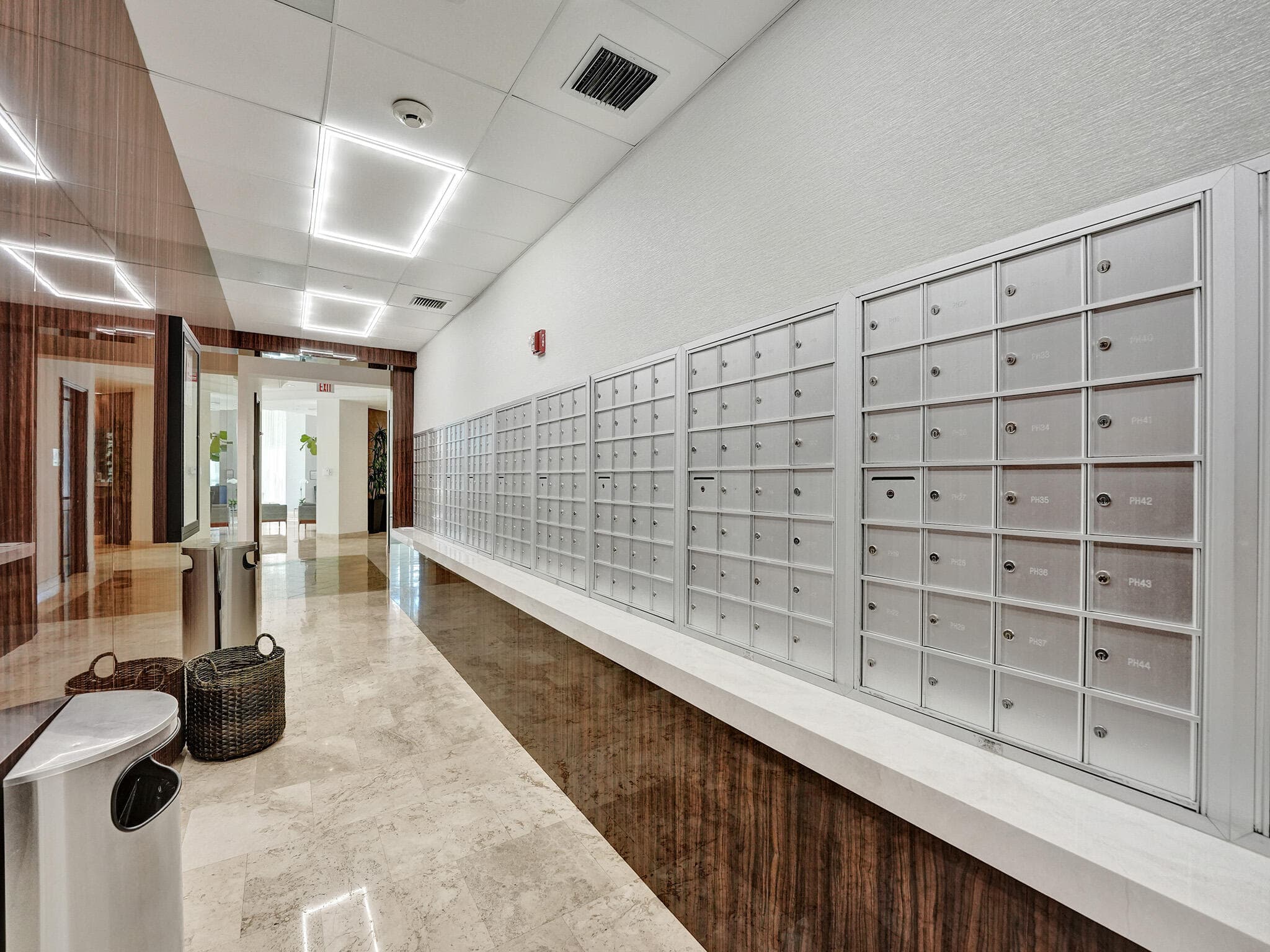 99 SE Mizner Boulevard 311, Boca Raton, FL 33432 27