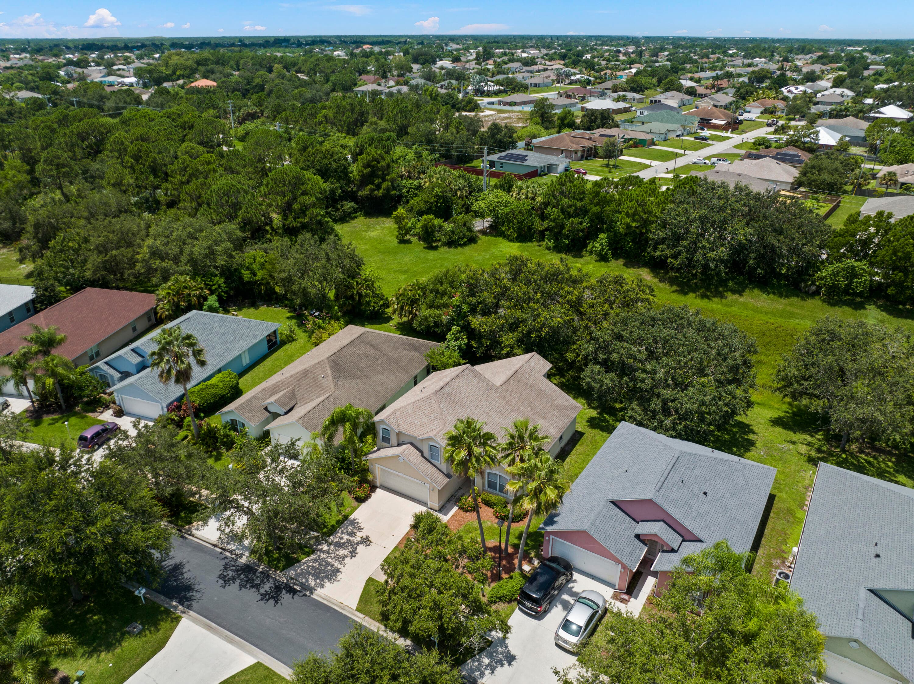 408 SW SUNDANCE Trail, Port St. Lucie, FL 34953 35