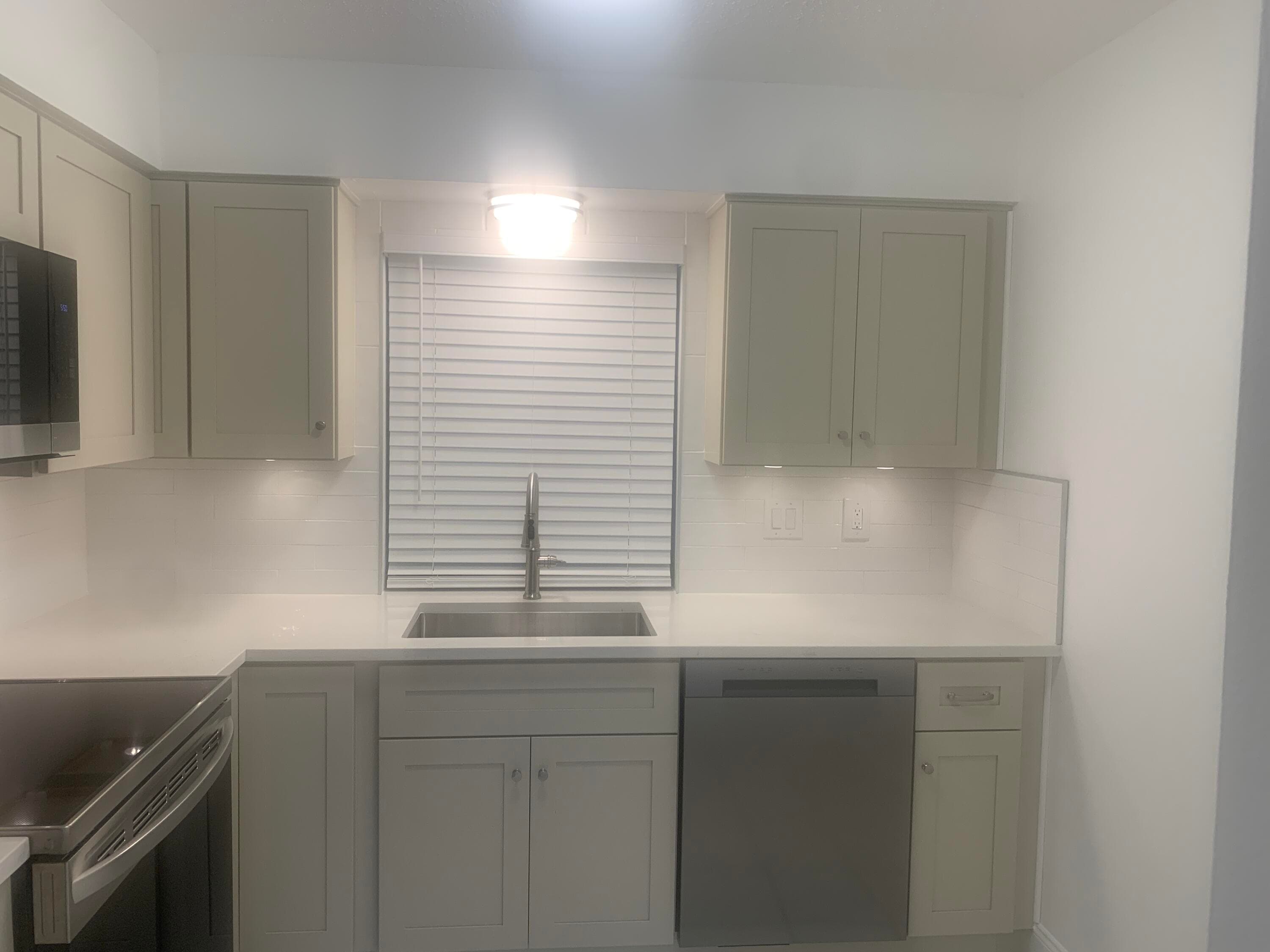 9350 NW 38th Place, Sunrise, FL 33351 8