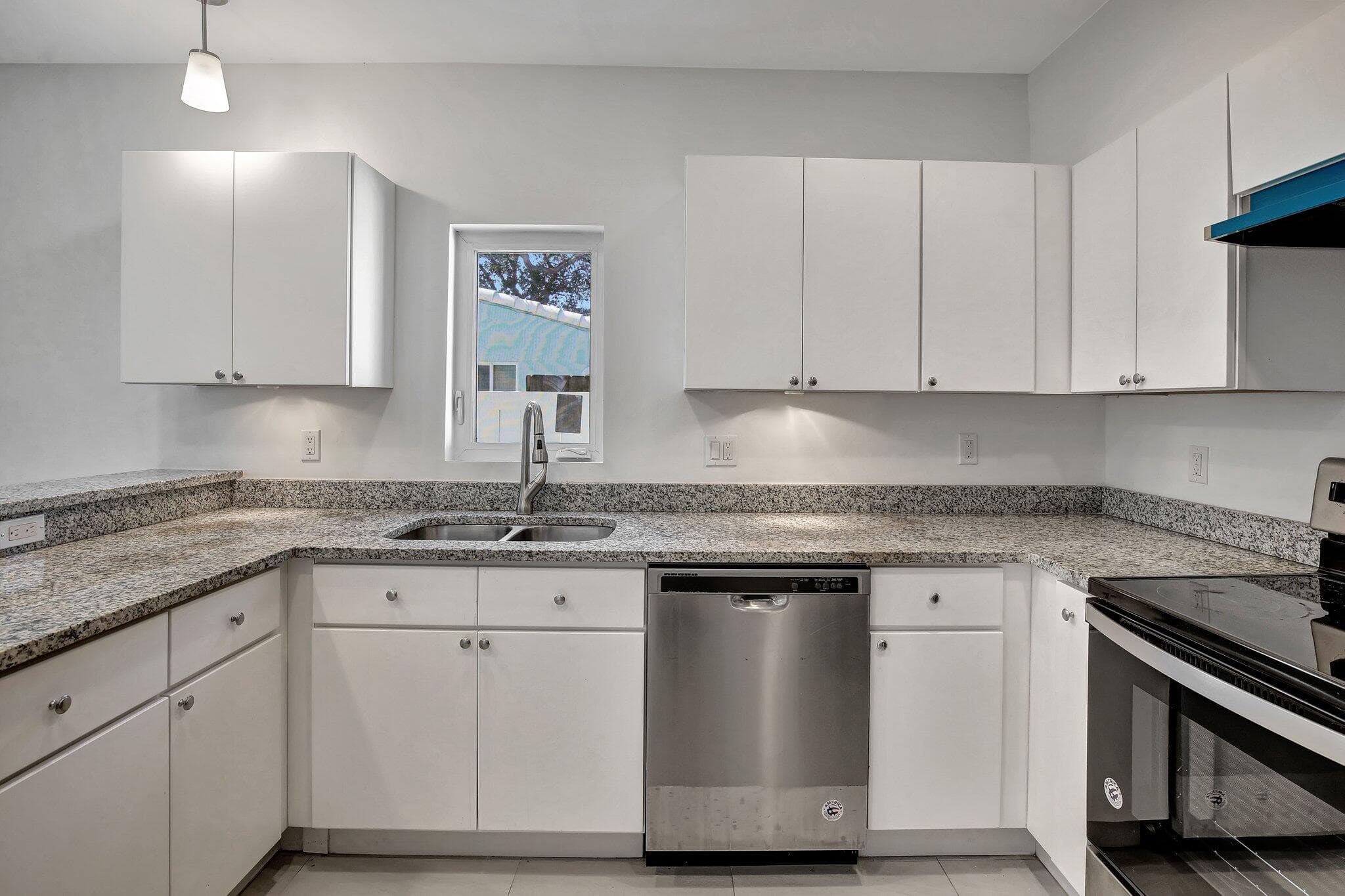 1102 S 20TH Avenue 1102, Hollywood, FL 33020 4