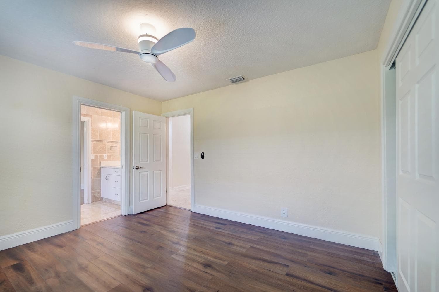 11999 Classic Drive, Coral Springs, FL 33071 25