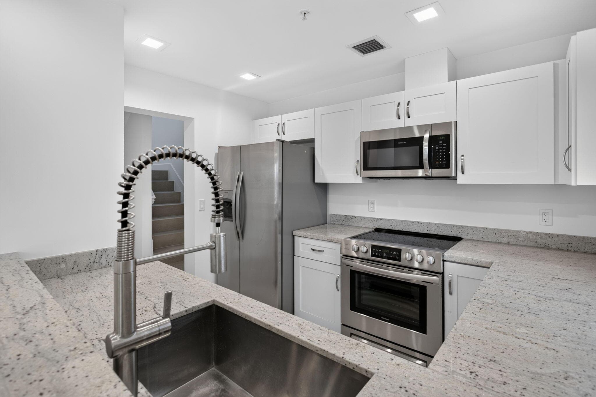 444 NW 41ST Street, Oakland Park, FL 33309 5