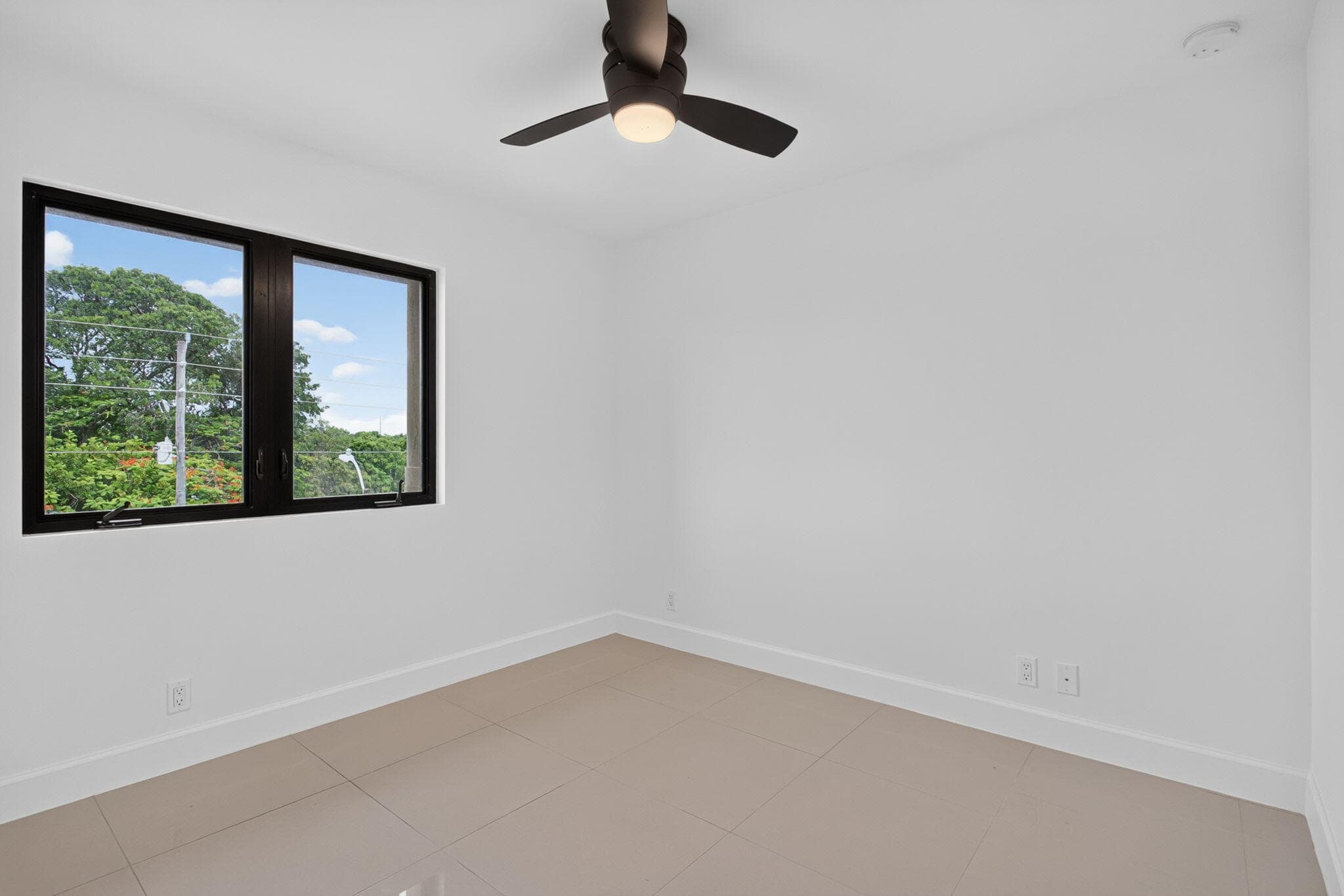 444 NW 41ST Street, Oakland Park, FL 33309 18