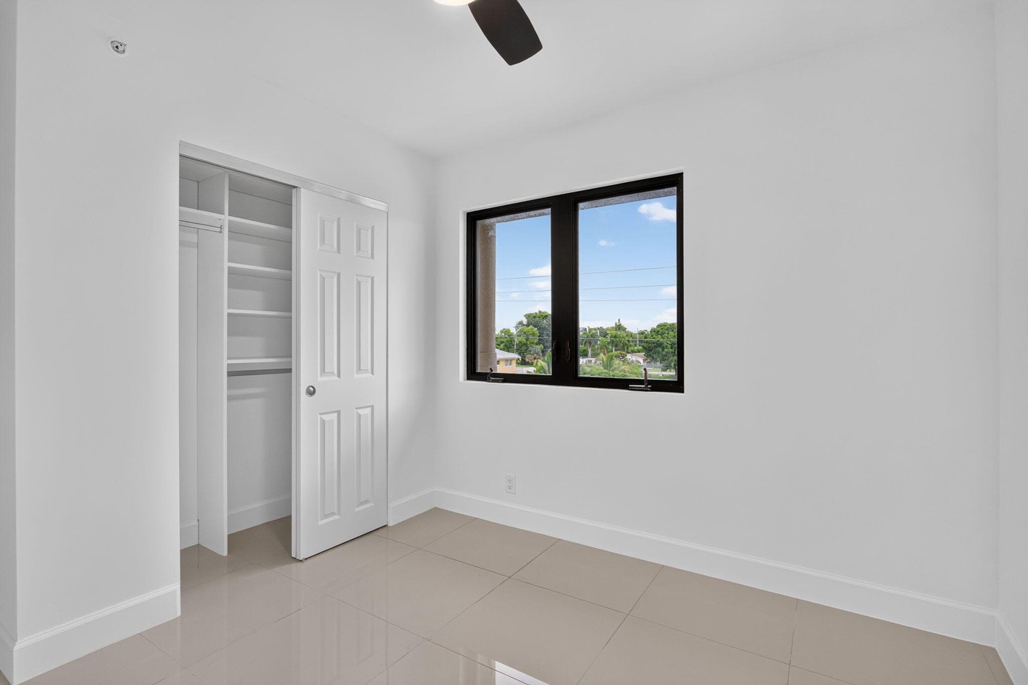 444 NW 41ST Street, Oakland Park, FL 33309 19