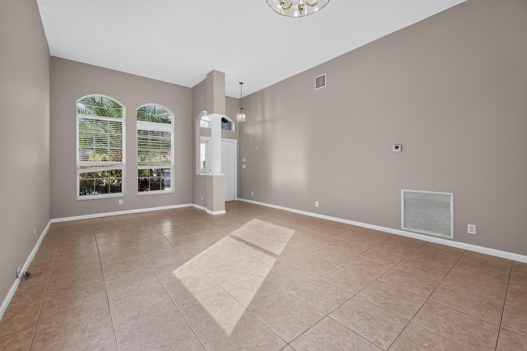 8481 Vía D Oro, Boca Raton, FL 33433 5