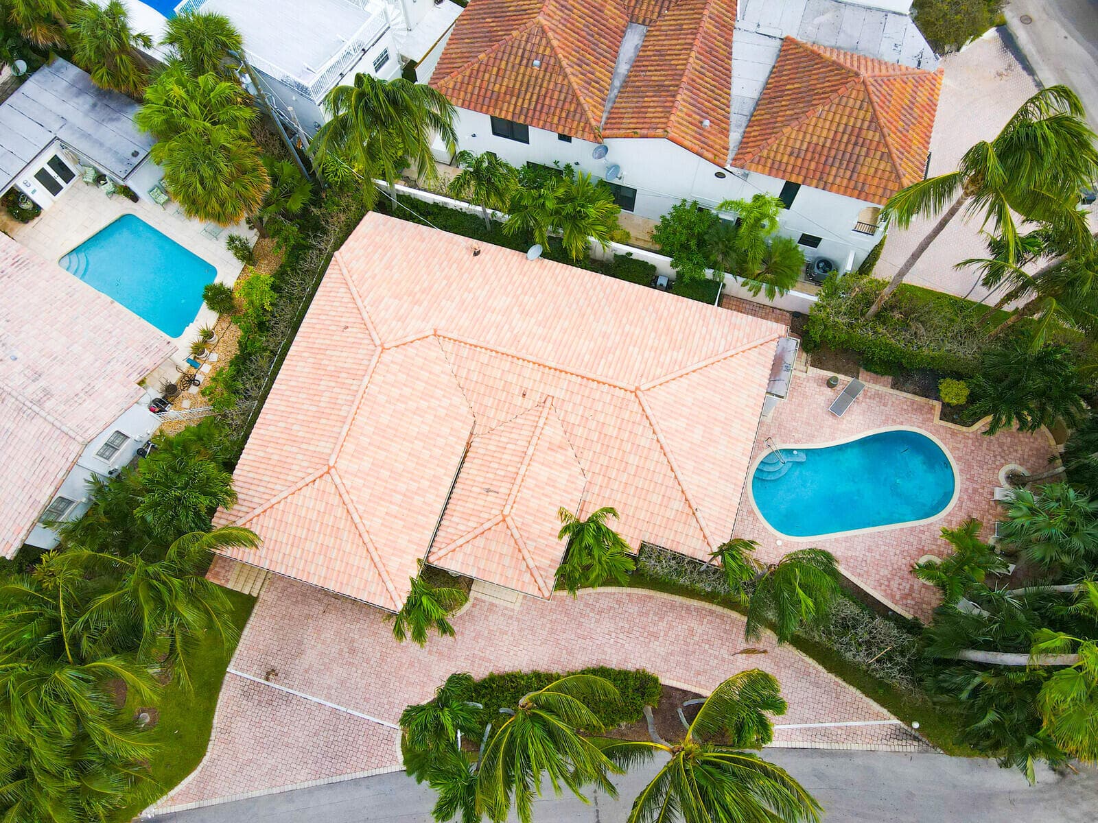 290 E FERN Drive, Boca Raton, FL 33432 47