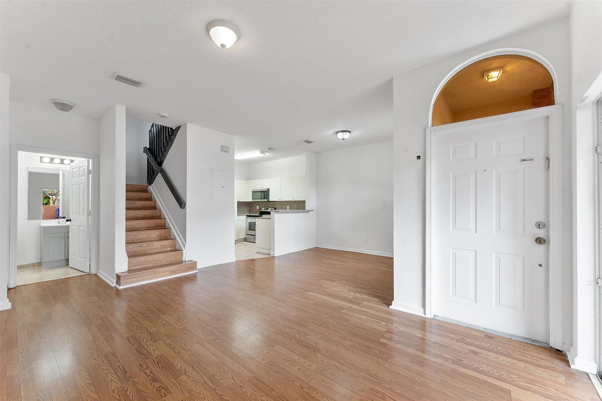 1407 S SANTA CATALINA Circle, North Lauderdale, FL 33068 10