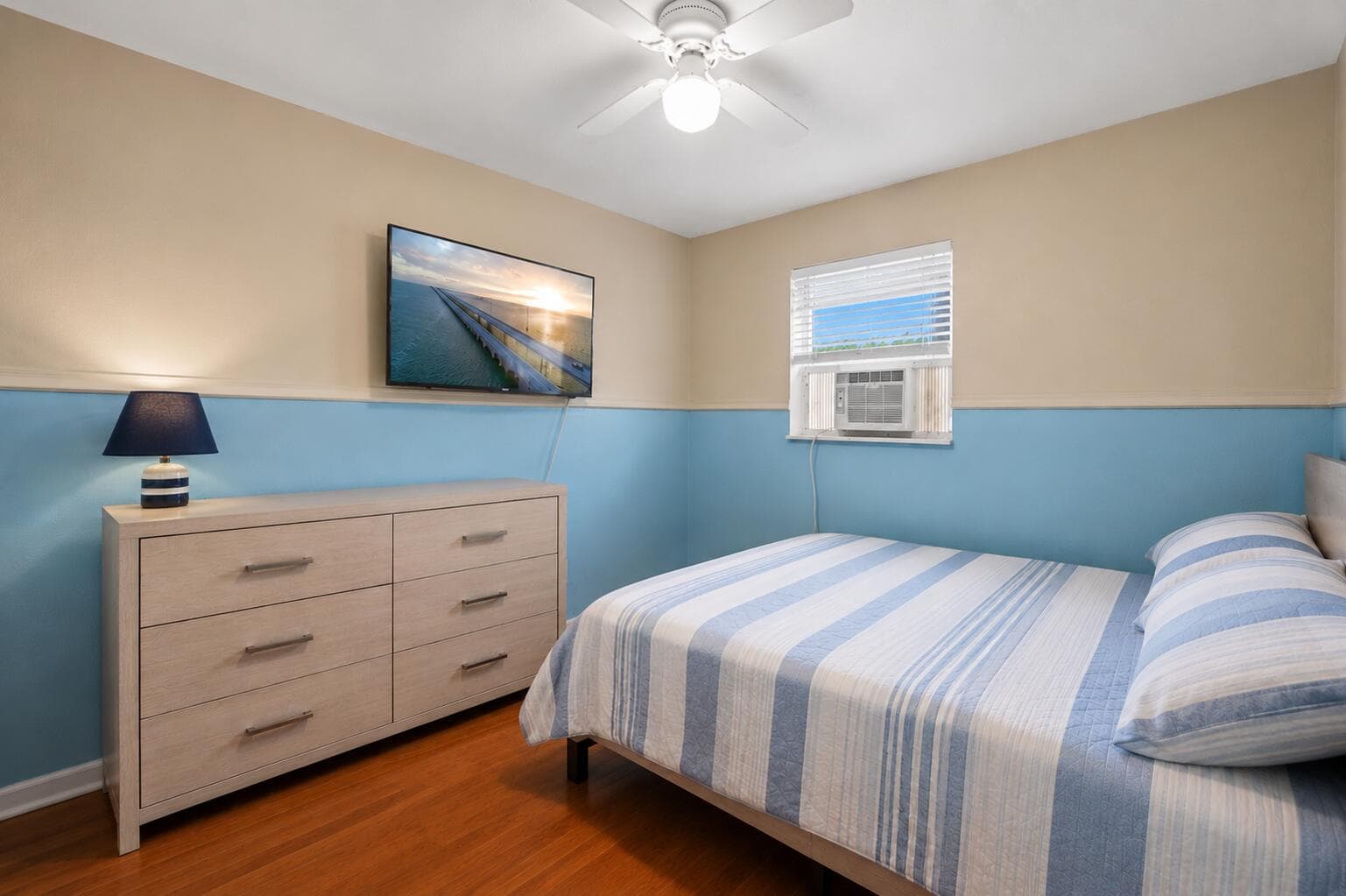 415 FLEMING Avenue, Greenacres, FL 33463 18