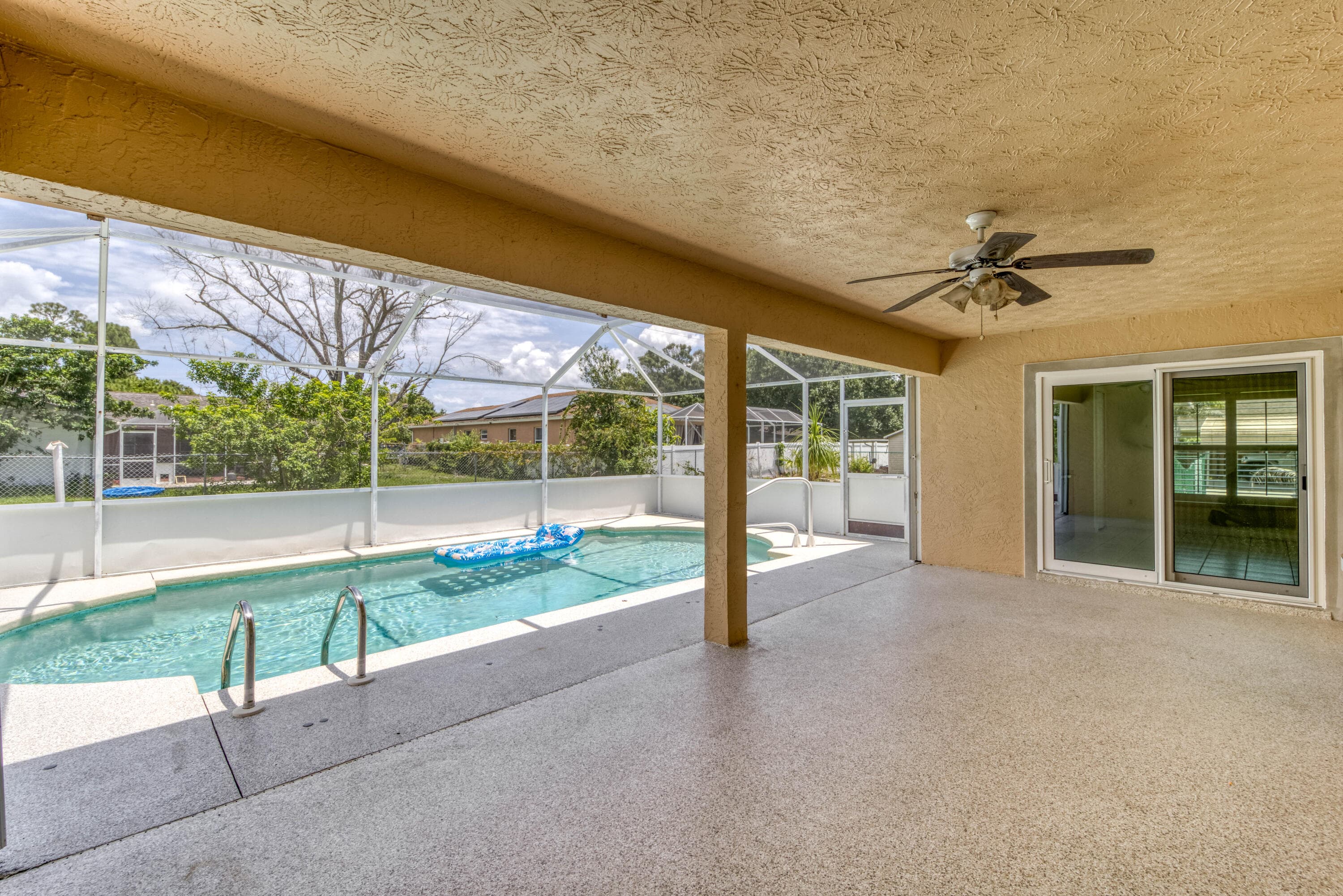 649 NE HORIZON Lane, Port St. Lucie, FL 34983 24