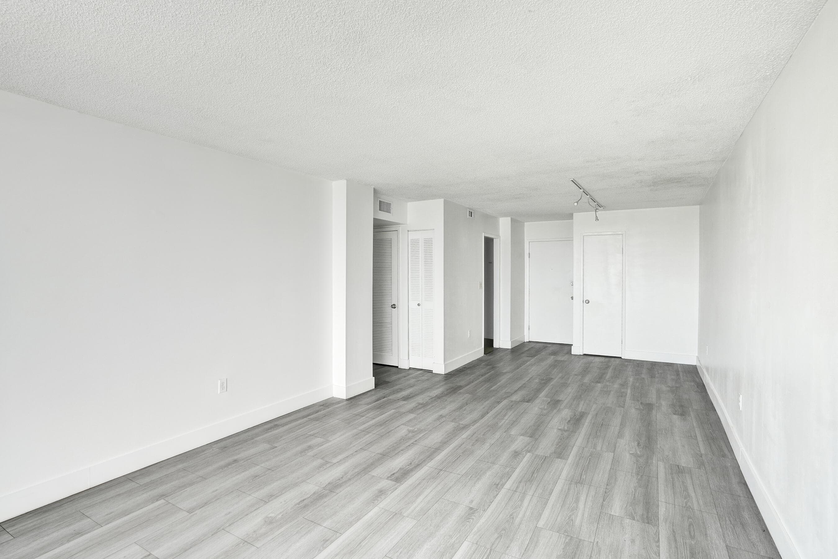 2841 NE 163rd Street 1111, North Miami Beach, FL 33160 11