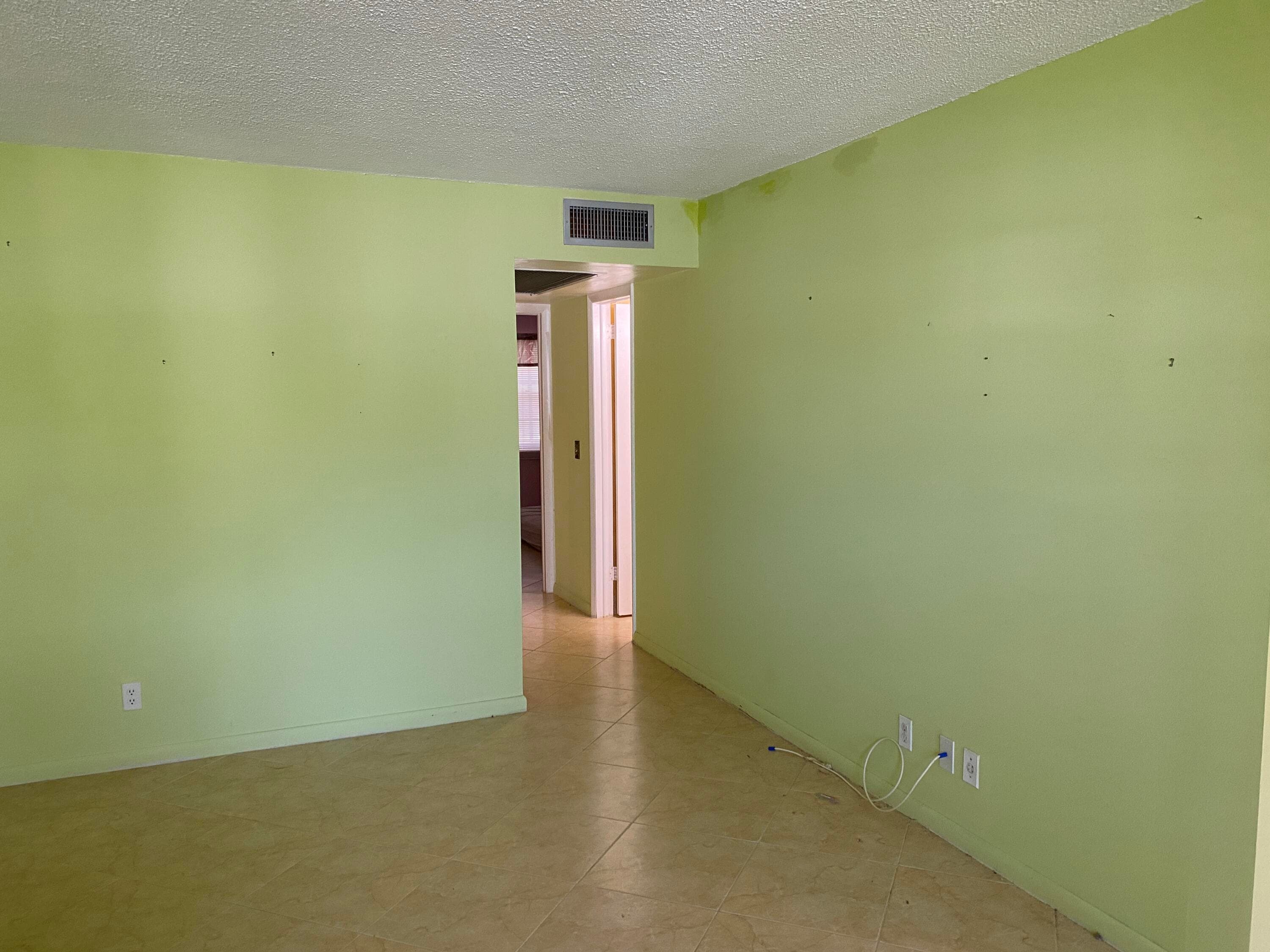 95 CAMBRIDGE E 95, West Palm Beach, FL 33417 11