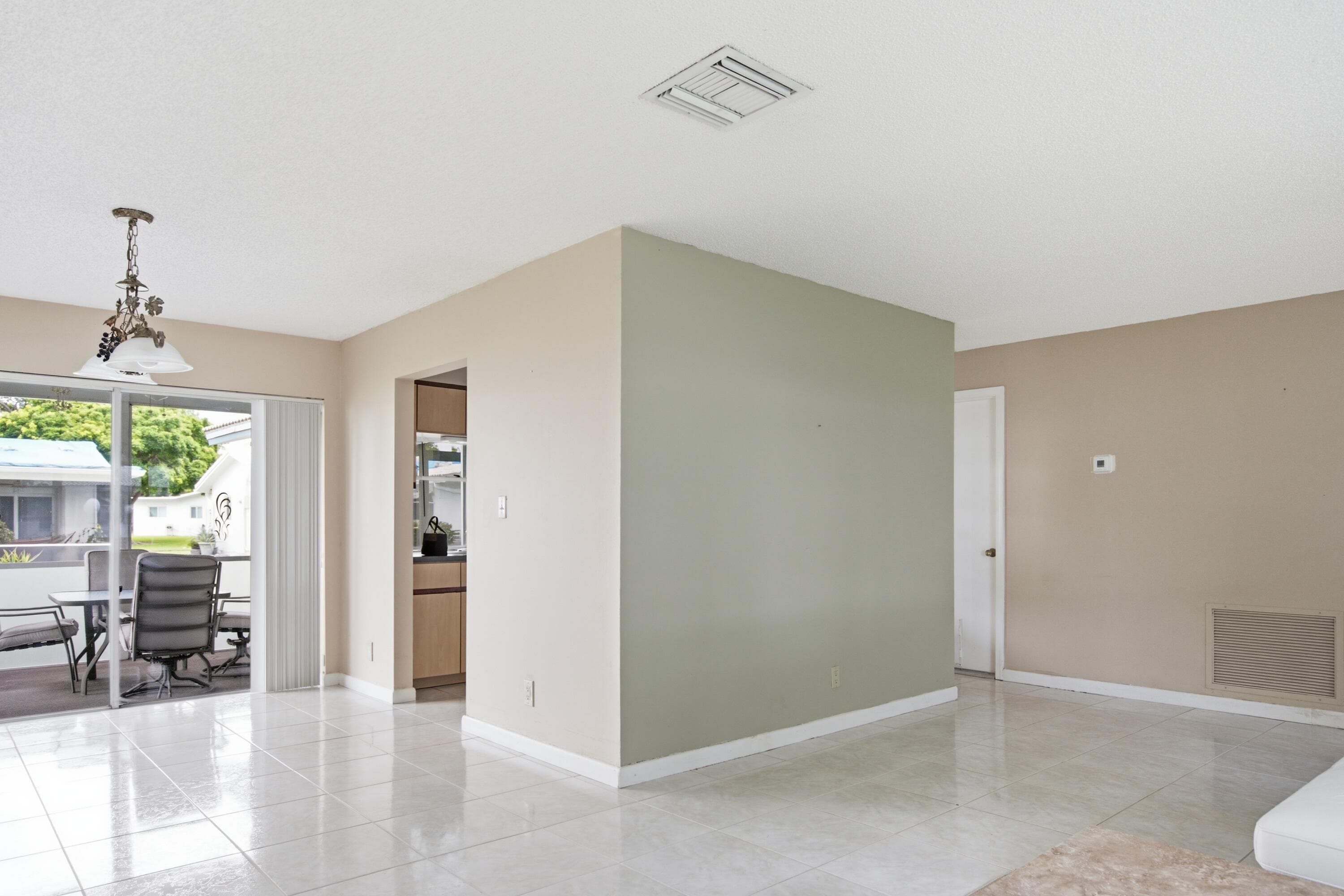 8212 NW 12th Court, Plantation, FL 33322 7