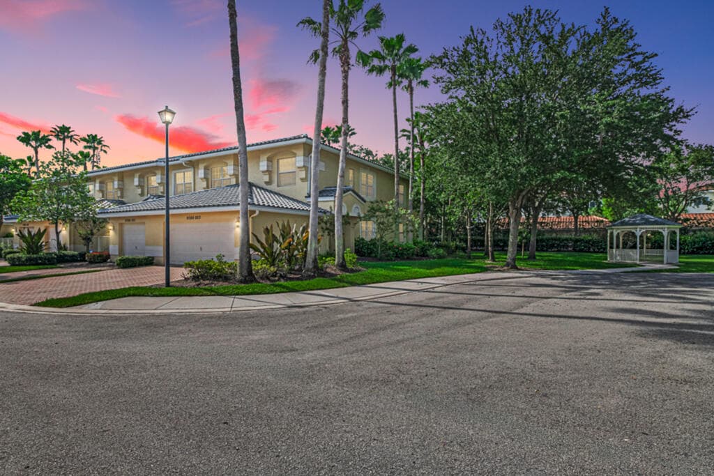 9786 Midship Way 203, Royal Palm Beach, FL 33411