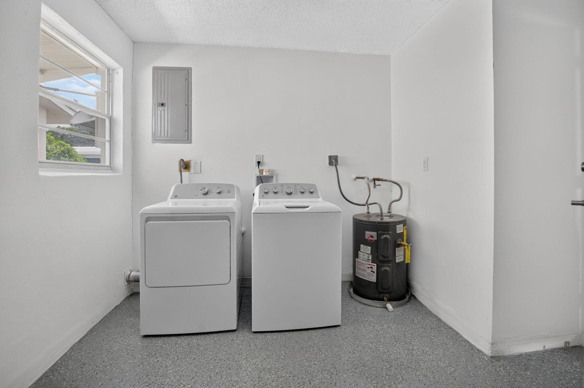 2081 SW 13th Terrace, Boynton Beach, FL 33426 38