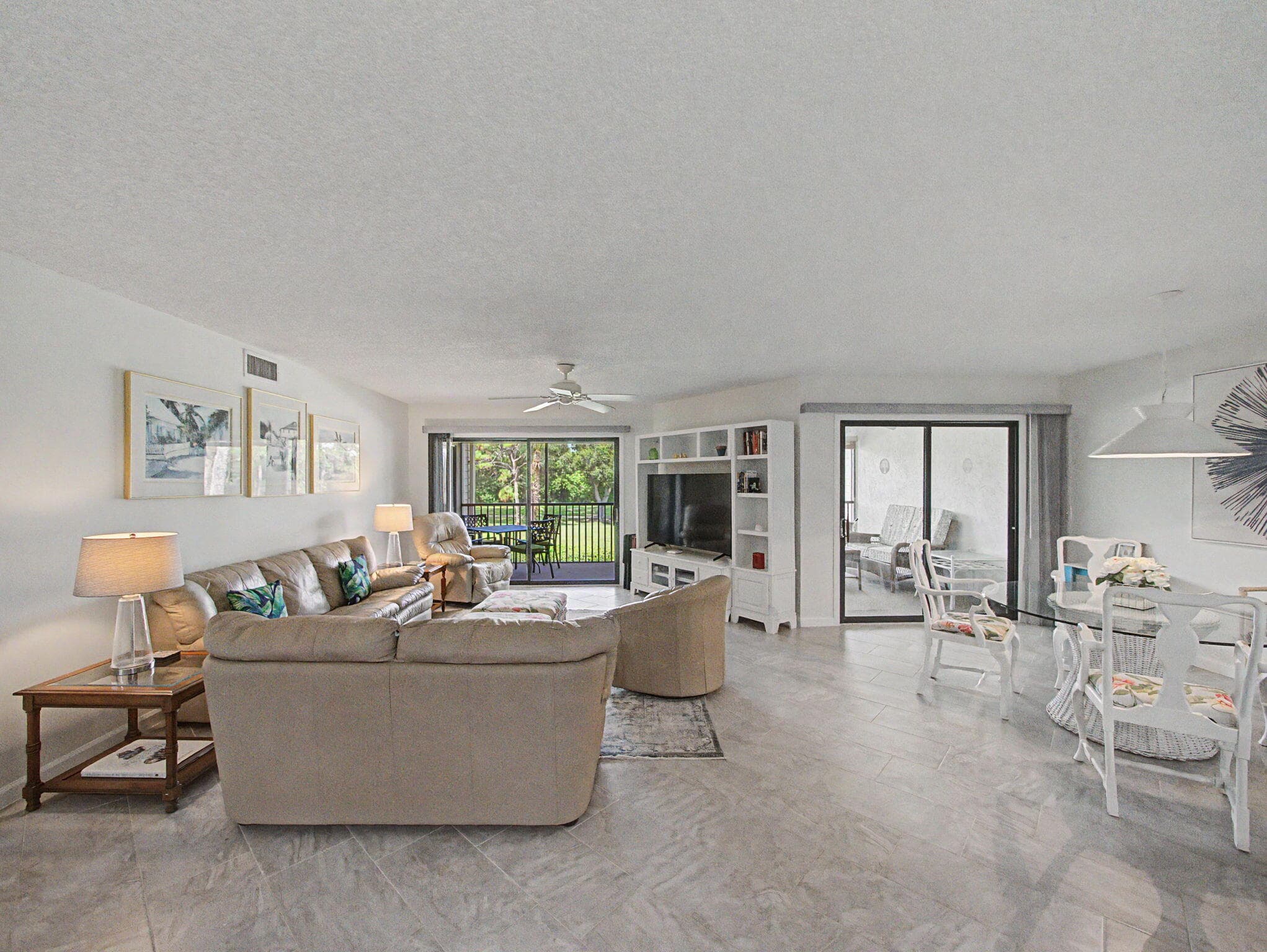5132 SE CLUB Way 202, Stuart, FL 34997 25