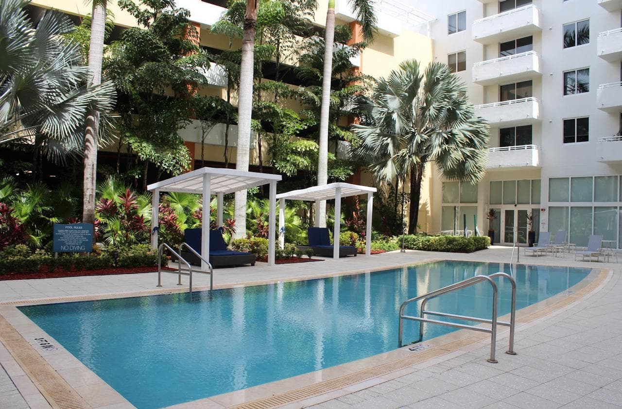 2775 NE 187th Street 505, Miami, FL 33180 12