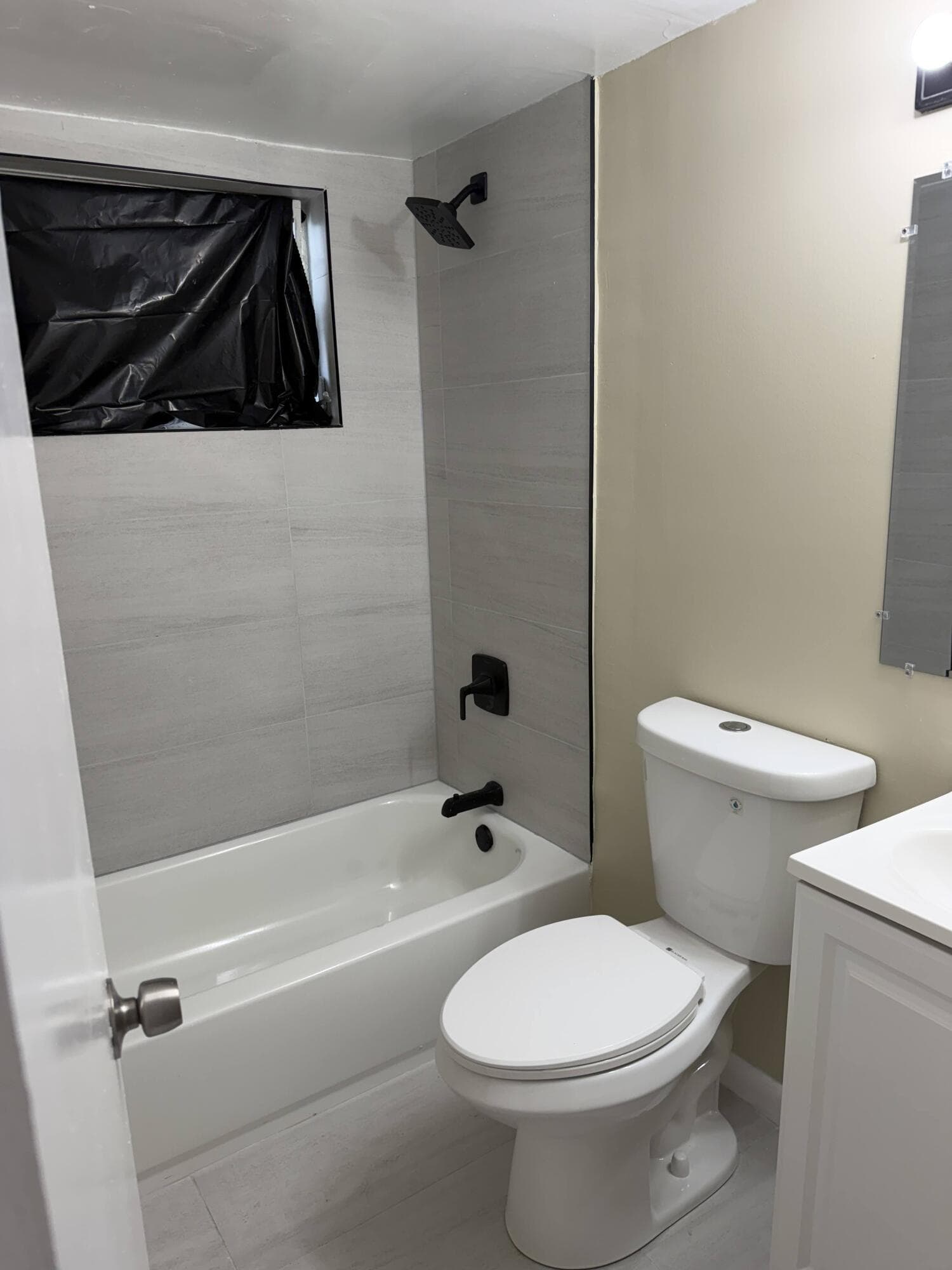 1004 NW 2nd Street 2, Fort Lauderdale, FL 33311 6