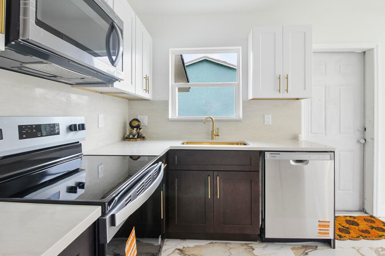1336 W 6TH Street, Riviera Beach, FL 33404 13
