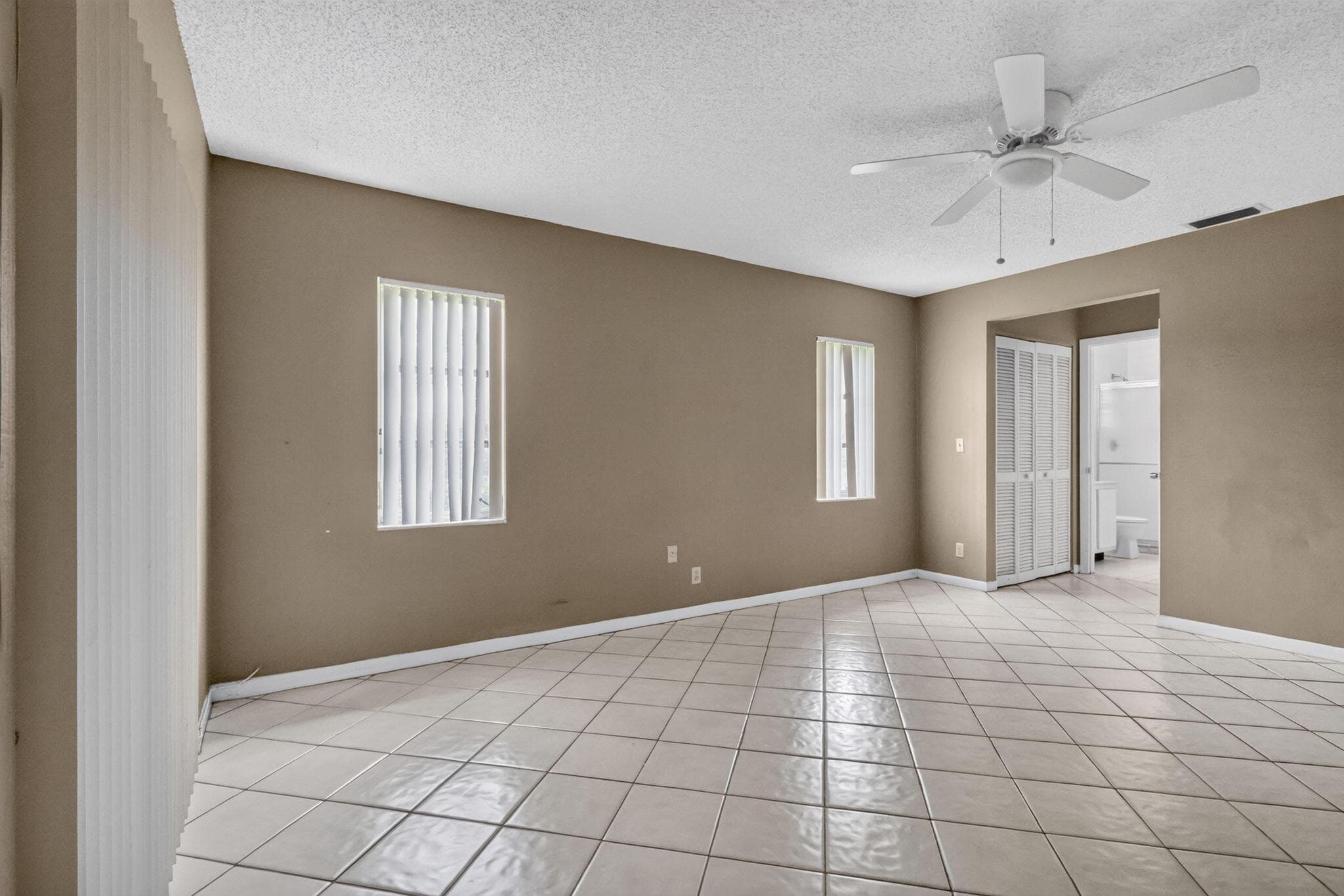 5705 QUEEN PALM Court D, Delray Beach, FL 33484 21