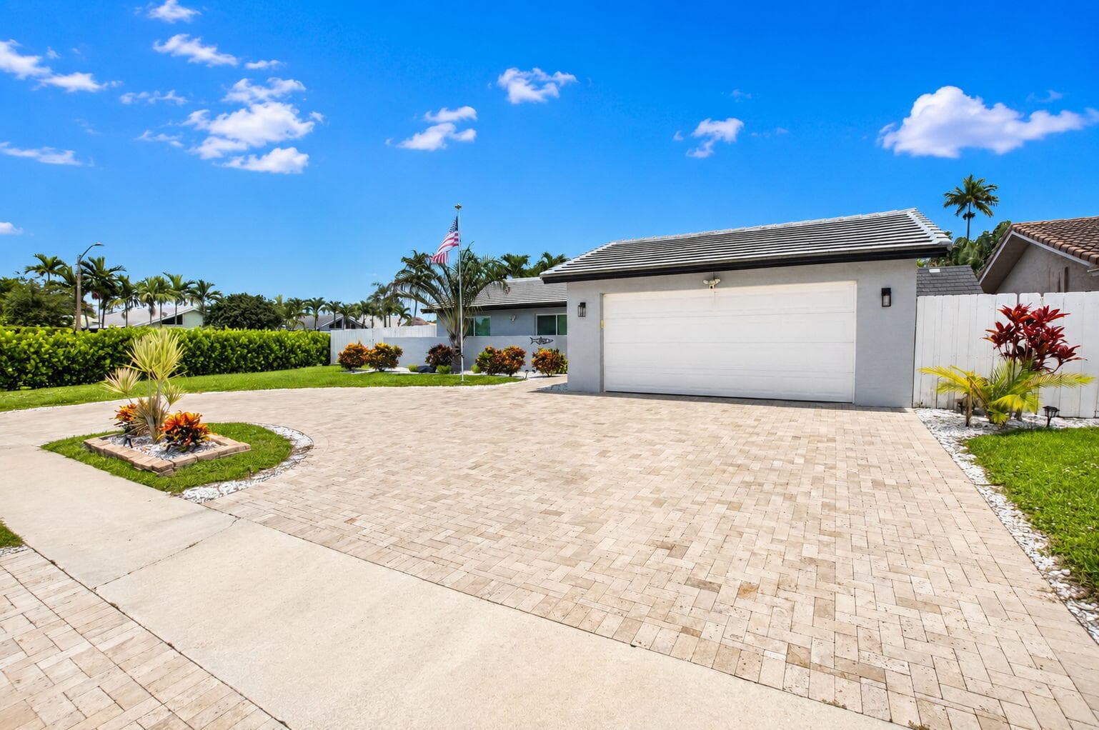 6521 Woodbury Road, Boca Raton, FL 33433 2