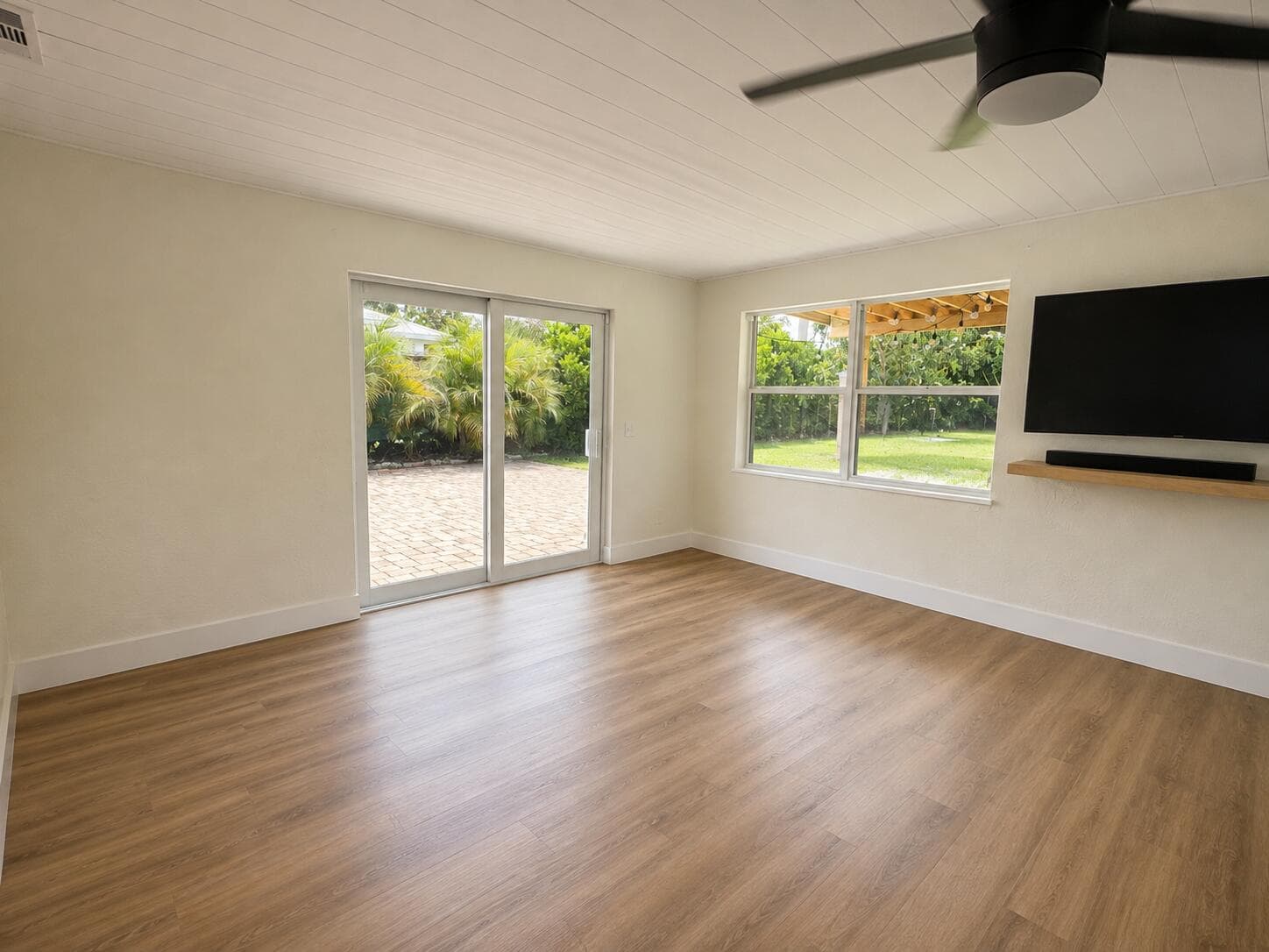 7686 SE HILLTOP Terrace, Hobe Sound, FL 33455 5