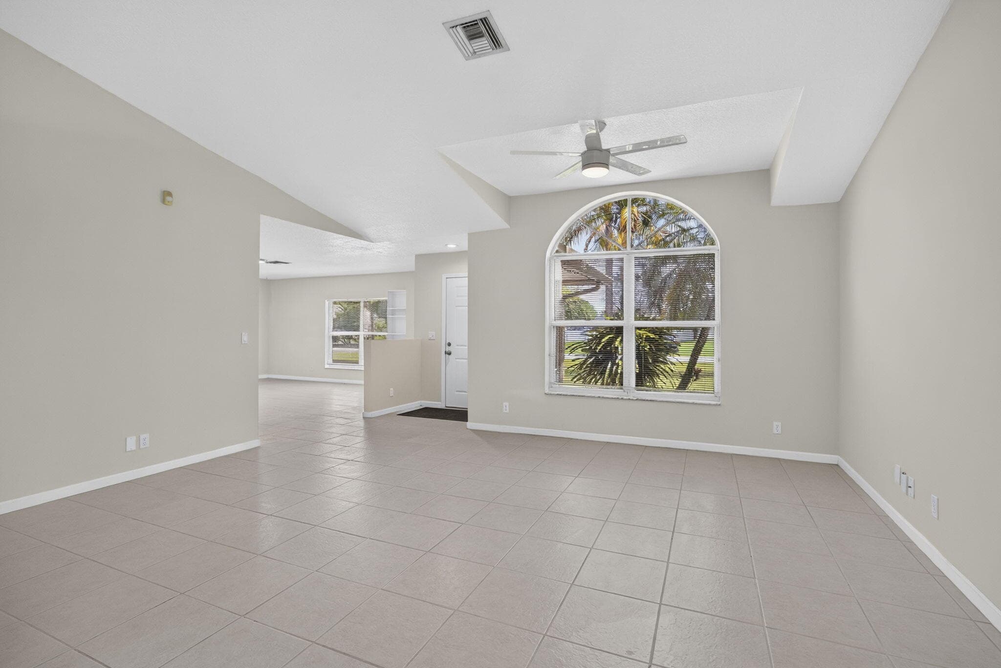 12564 N 68th Street, West Palm Beach, FL 33412 18