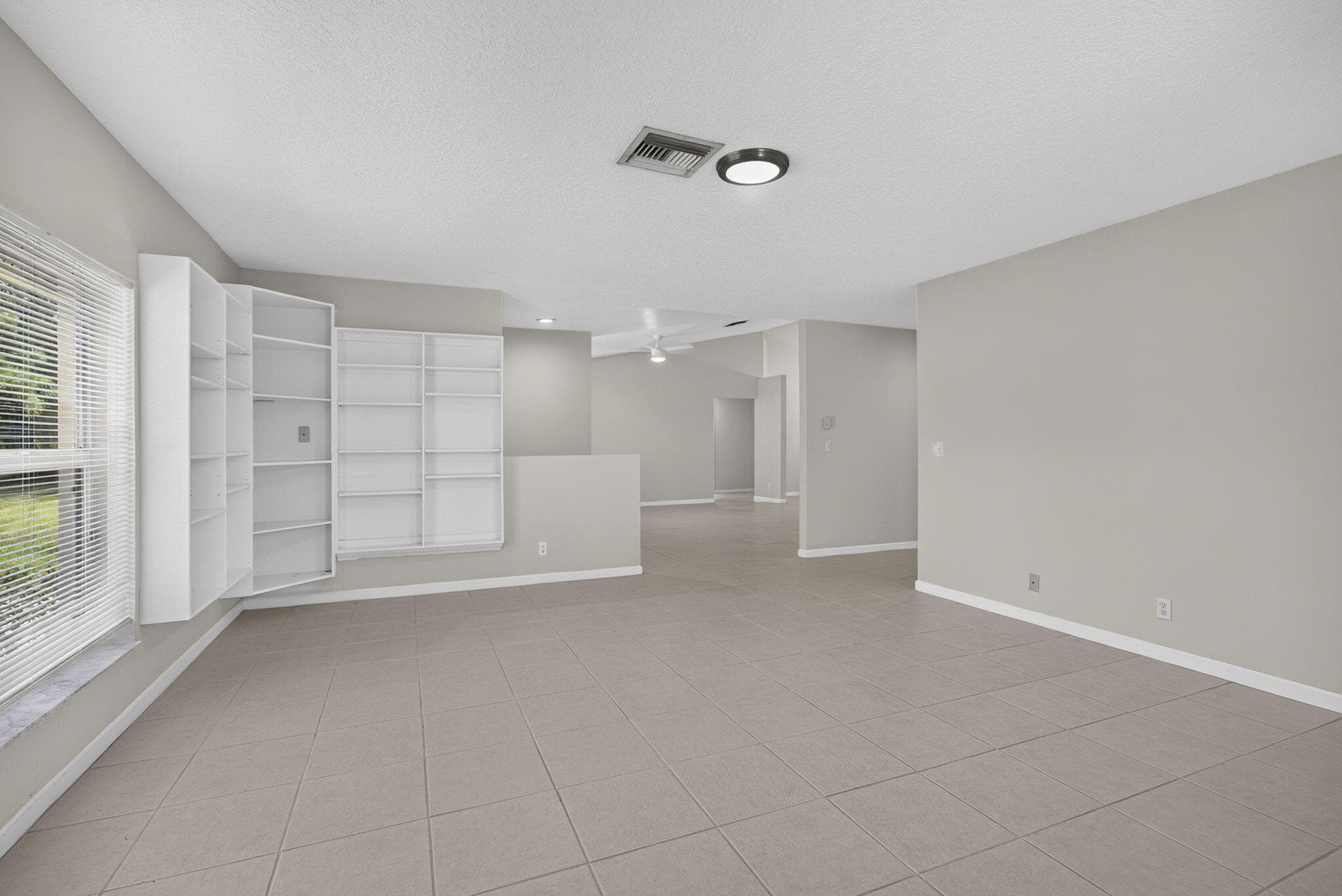 12564 N 68th Street, West Palm Beach, FL 33412 14