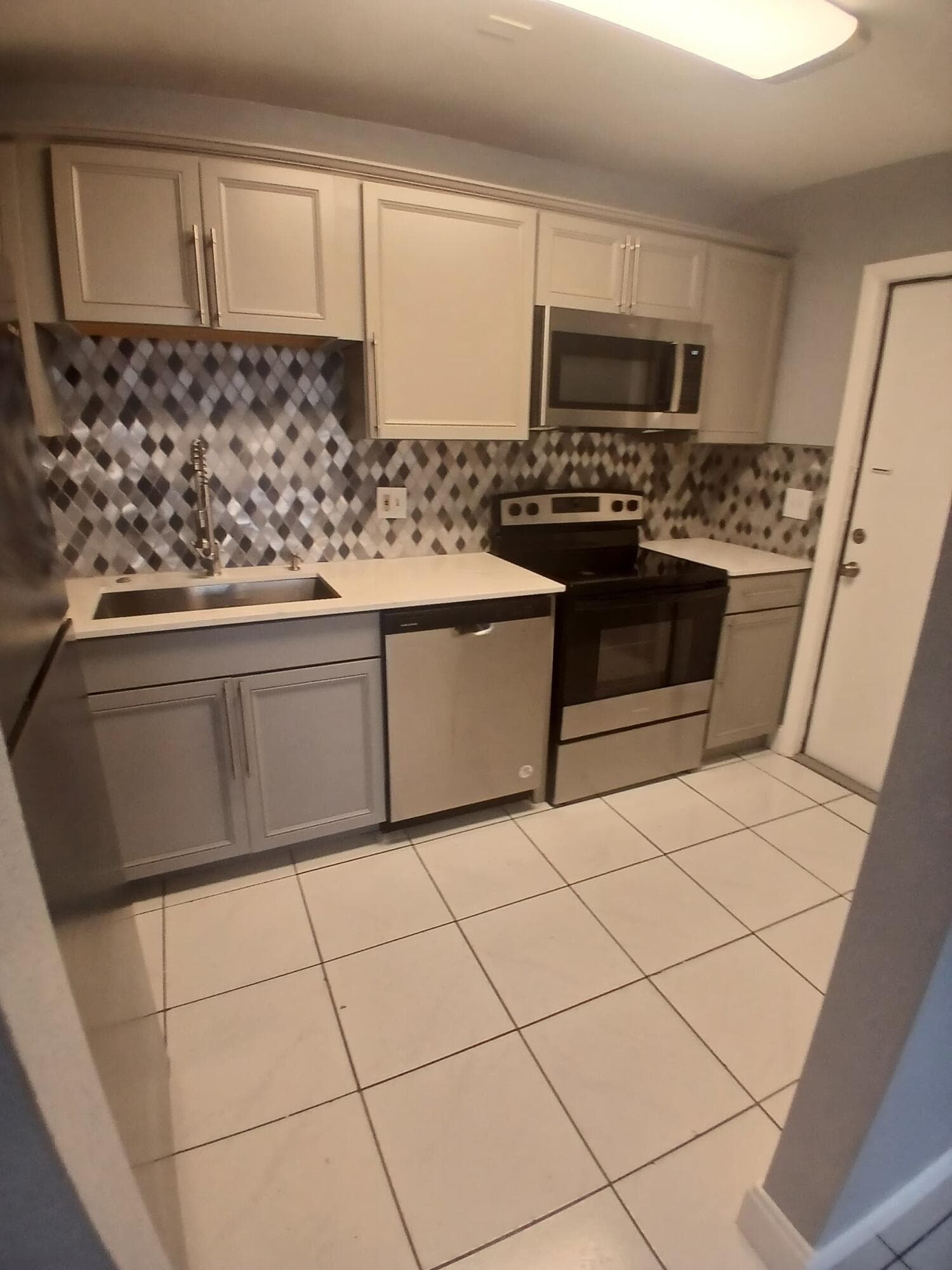4800 Hollywood Boulevard 3E, Hollywood, FL 33021 9