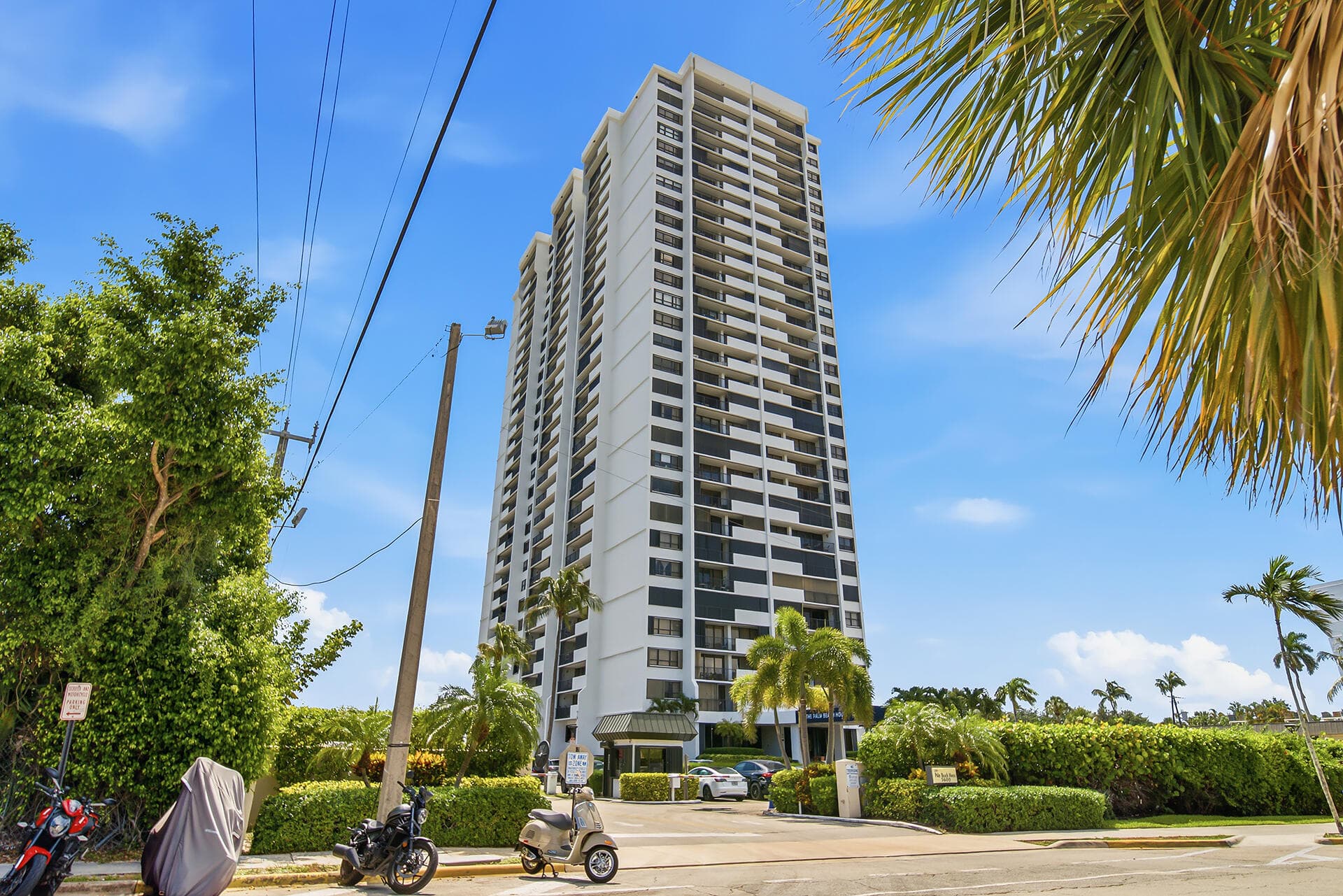 5600 N Flagler Drive 2202, West Palm Beach, FL 33407 8