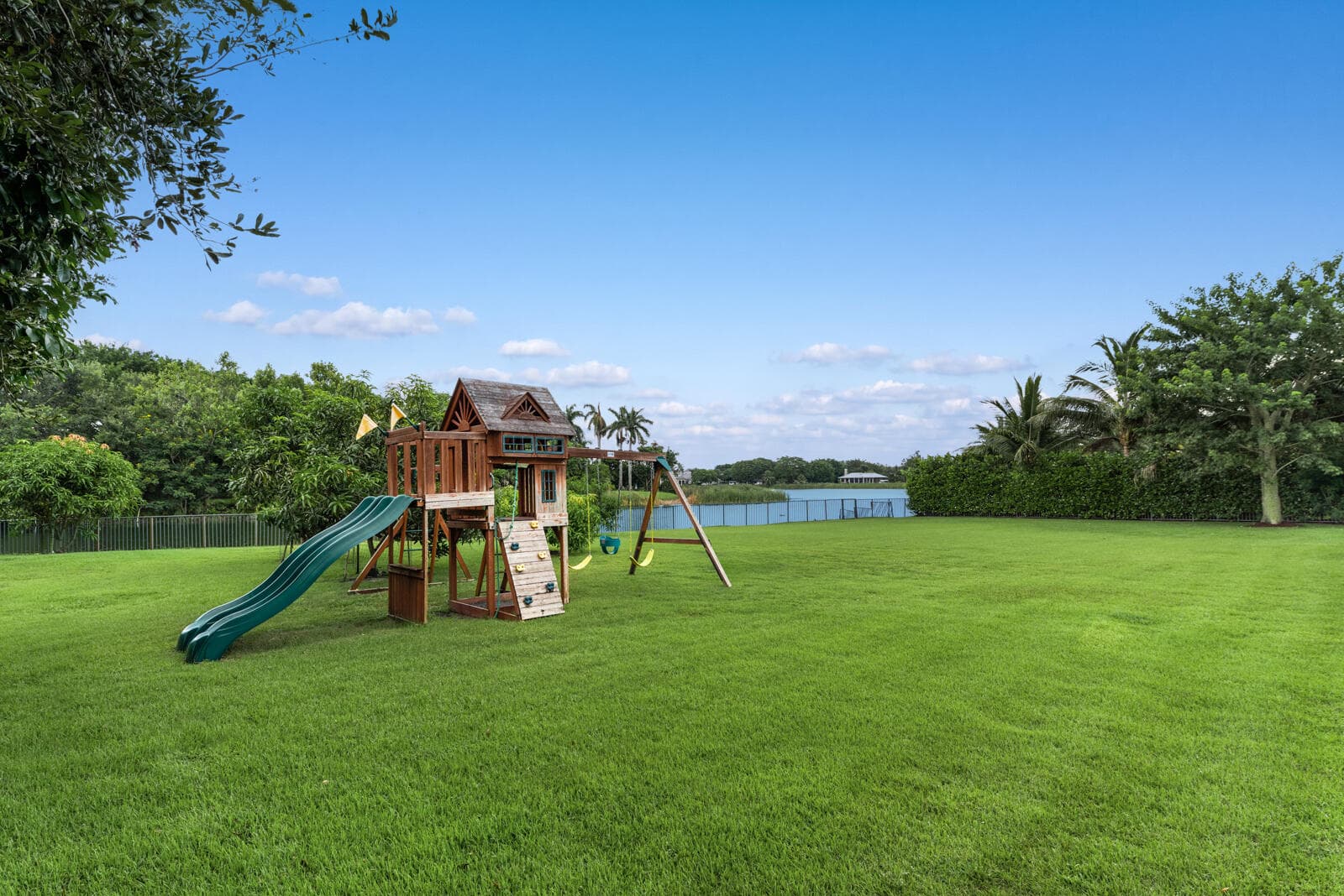 17130 Avenue Le Rivage, Boca Raton, FL 33496 74