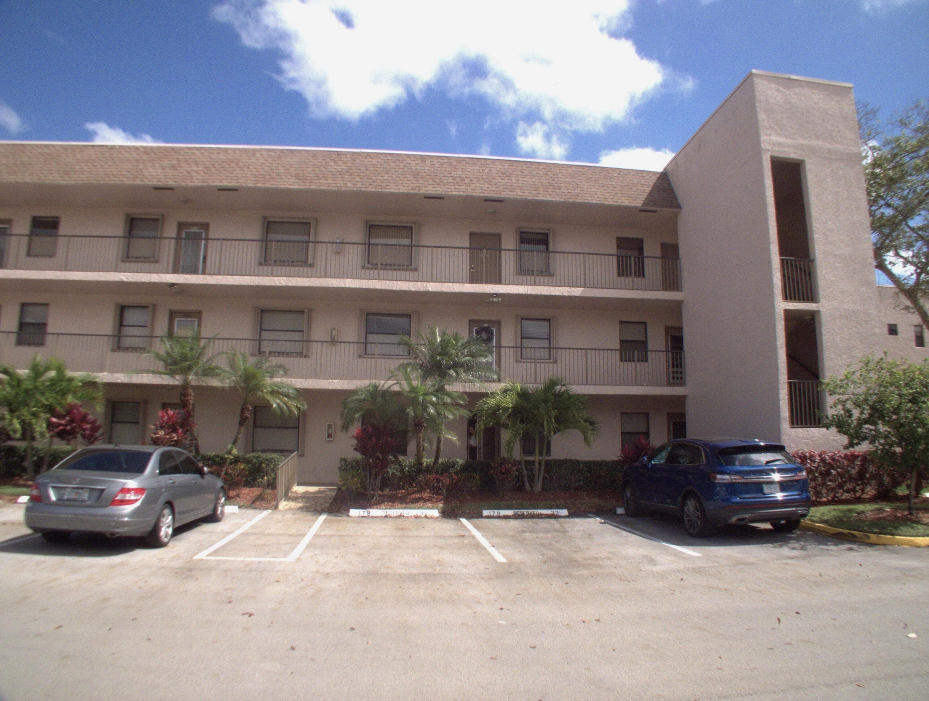 10332 SUNRISE LAKES Boulevard 111, Sunrise, FL 33322 2