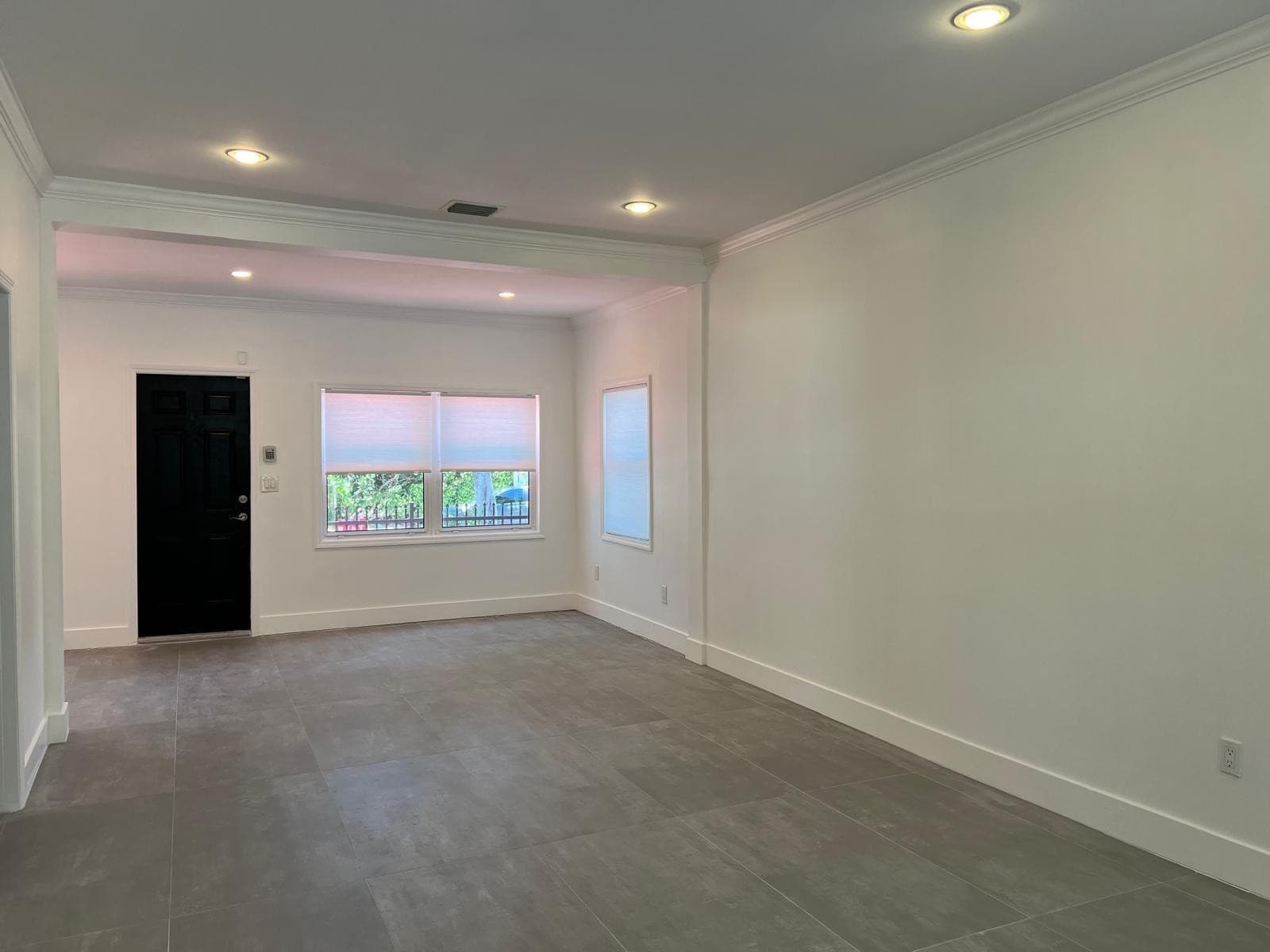 45 NE 50th Street, Miami, FL 33137 13