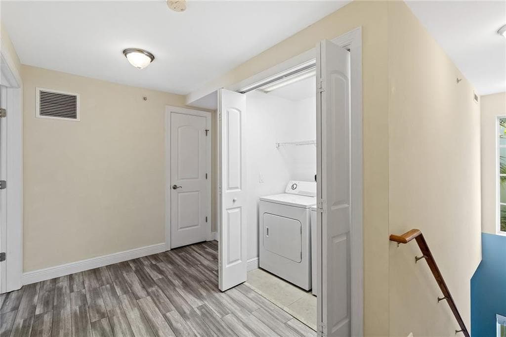 708 SE 15TH Street 3, Fort Lauderdale, FL 33316 25