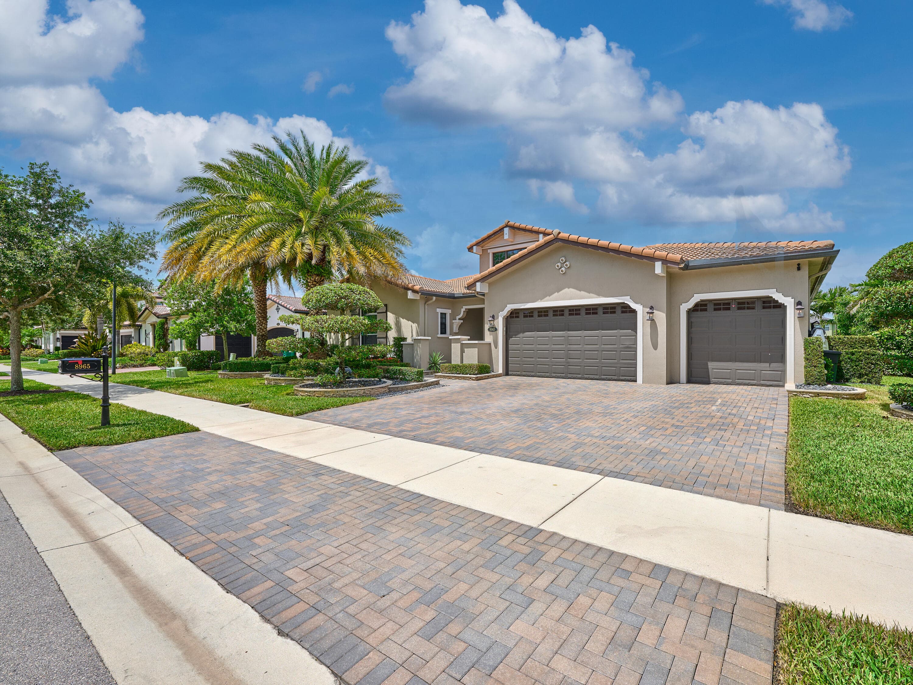 8965 Watercrest Circle E, Parkland, FL 33076 13