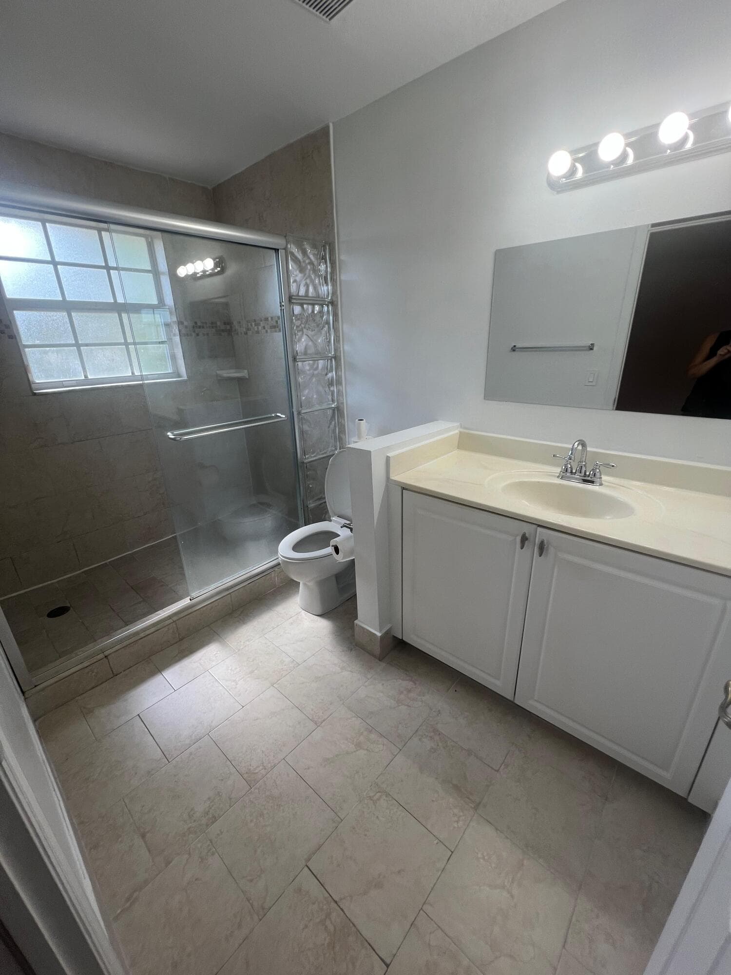 4070 NW 91ST Terrace, Sunrise, FL 33351 17