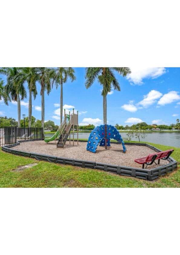 4021 SW 72ND Terrace, Davie, FL 33314 23