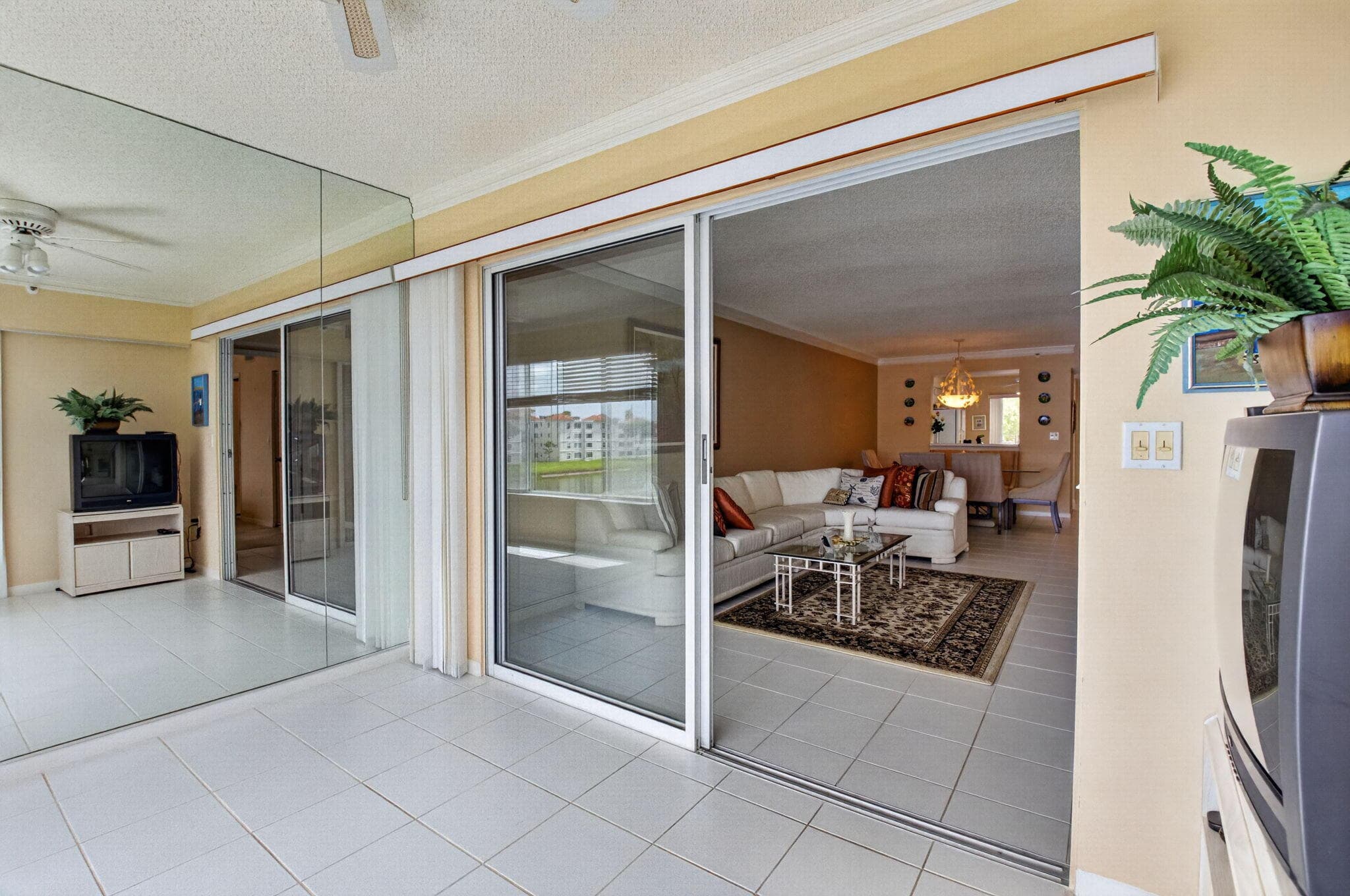 14096 HUNTINGTON POINTE Drive 309, Delray Beach, FL 33484 25